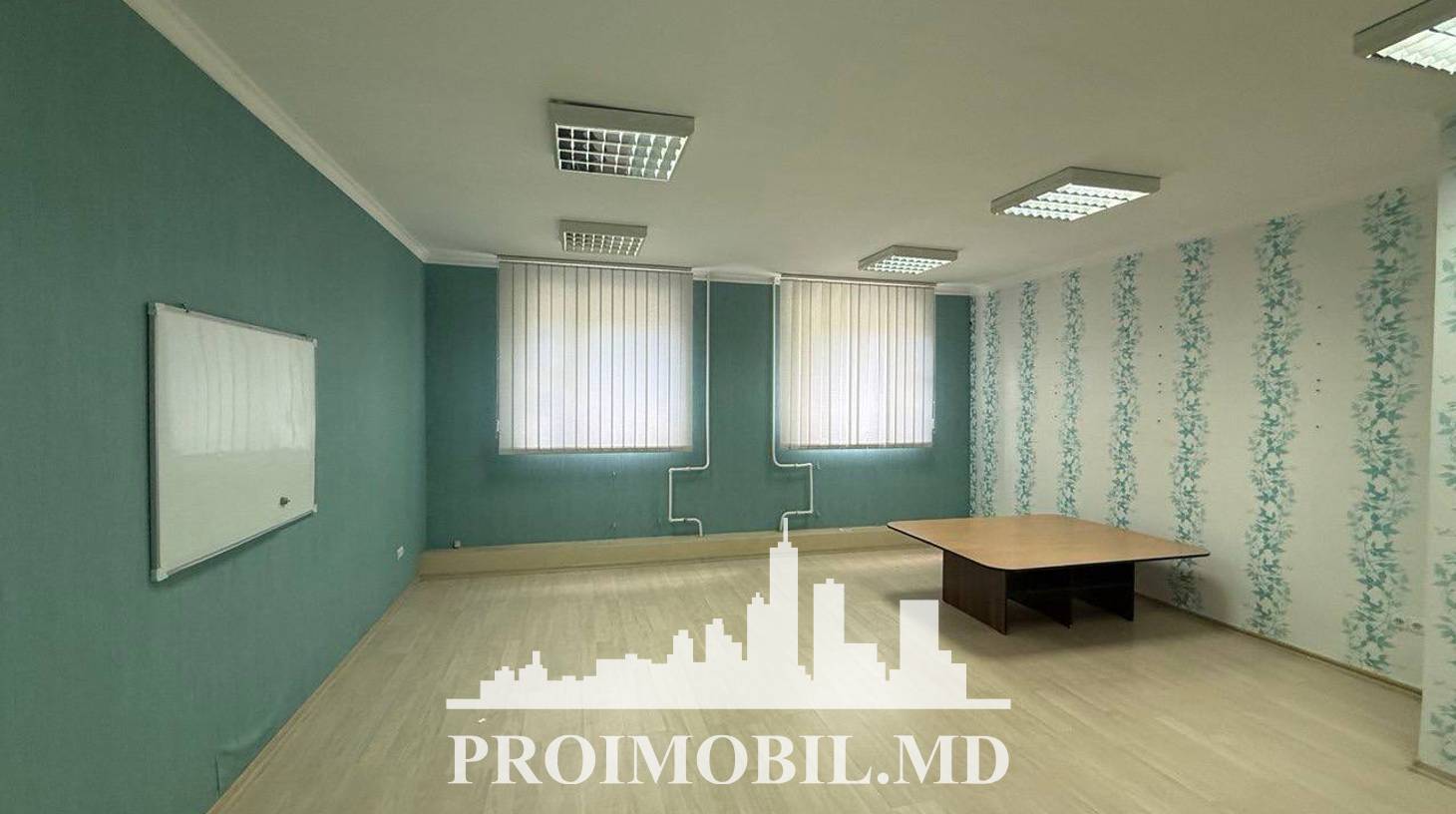 https://images.proimobil.md/9YISGtZ4gVBjrfbSfY9Y6cmU5iD8G7GPOqMVr82sWHE/watermark:0.75:so:0:30:0.39/resize:fill:1460:816:1/gravity:ce/bG9jYWw6Ly8vZXN0YXRlL2xyLzUzNWUzNTgxLTcxNGUtNDIwOC04NzFhLTRmMWUyZDU3ZjZmZS5qcGVn