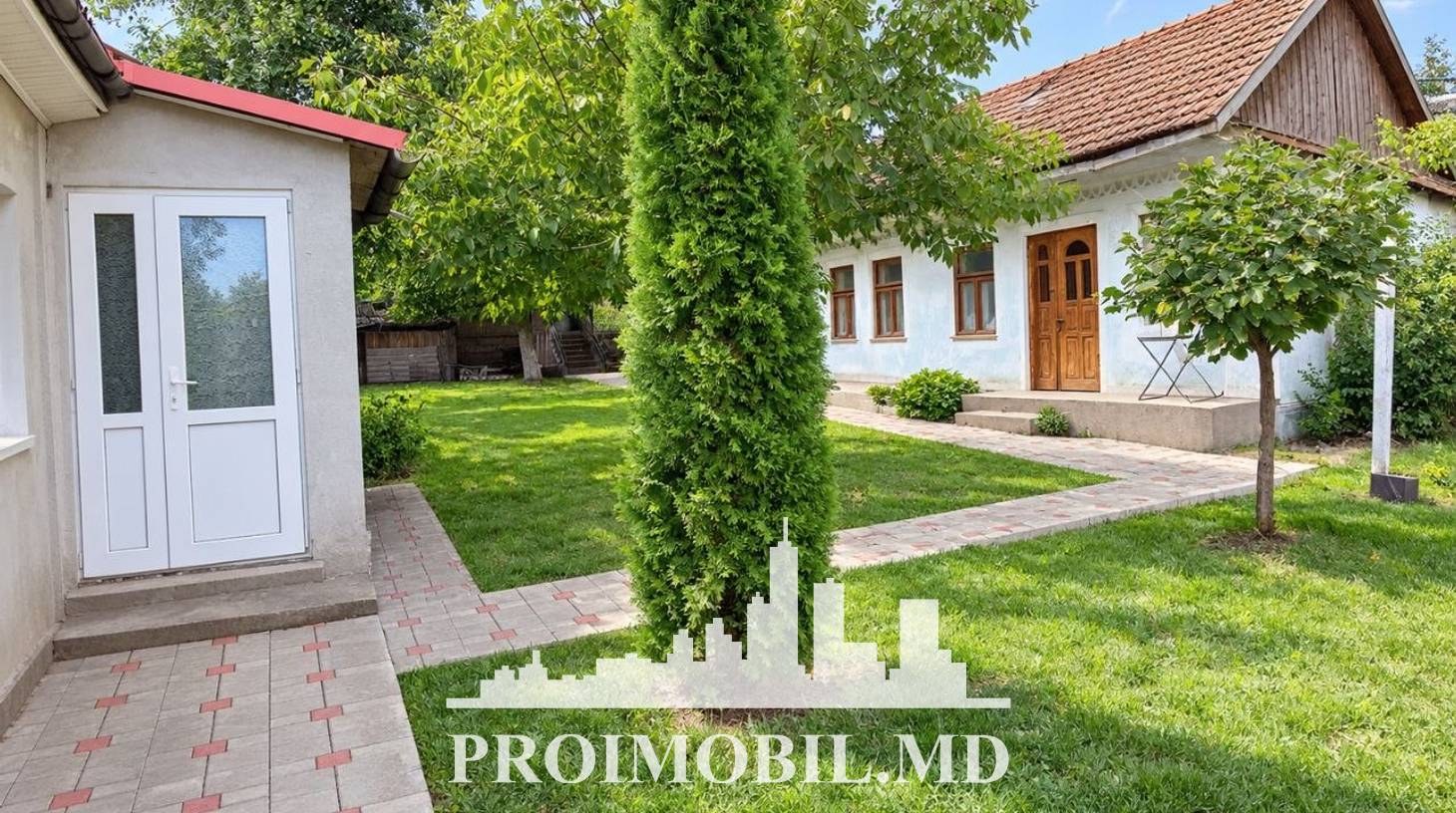 https://images.proimobil.md/9YN6-2xVdGe5TcX2QFZN4f5NAmClA0z1HzgF75x-_qs/watermark:0.75:so:0:30:0.39/resize:fill:1460:816:1/gravity:ce/bG9jYWw6Ly8vZXN0YXRlL2xyL2VkMDdiNmIxLTkwODItNDI4ZS1hMWIwLTU0YmZlYWJjYjY3Zi5qcGVn