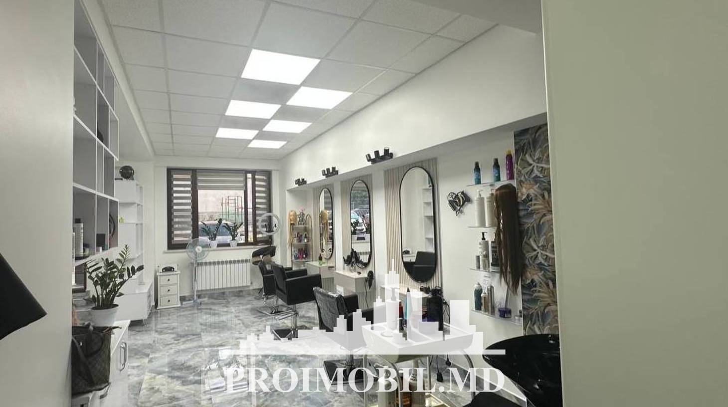 https://images.proimobil.md/9_VWO5Zvpa6EEFWlvqx9JTZp6N9Z9iil0sM72CQh6yM/watermark:0.75:so:0:30:0.39/resize:fill:1460:816:1/gravity:ce/bG9jYWw6Ly8vZXN0YXRlL2xyL2ZlNzI2MWUzLTlhYjktNDU2MC05NTc3LTY5M2NiMGM1YmRmNy5qcGVn