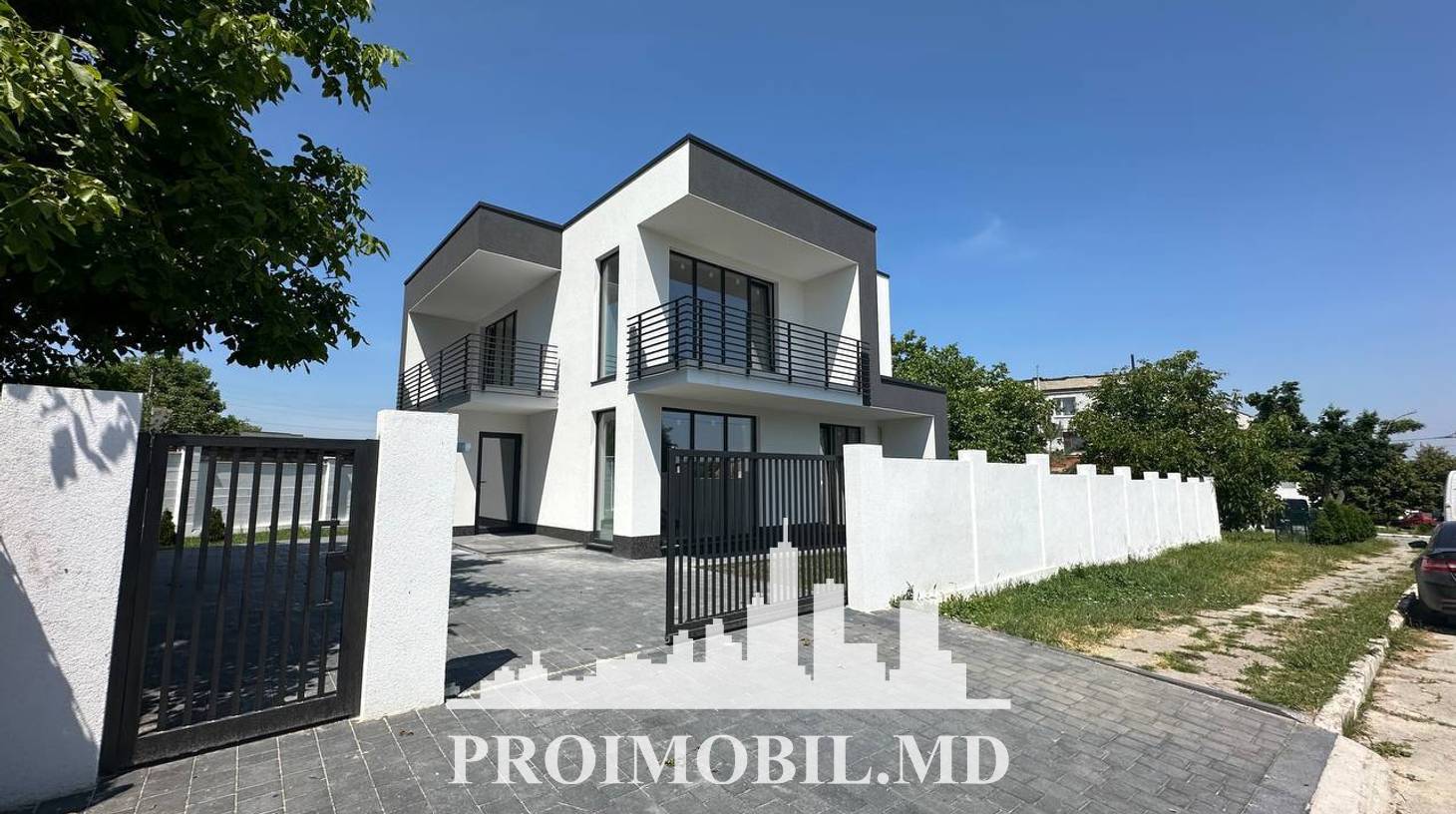https://images.proimobil.md/9bDFoMmEwH0DiP_My0LsMDLnhq9gkXcdf7Wfr7sNZqM/watermark:0.75:so:0:30:0.39/resize:fill:1460:816:1/gravity:ce/bG9jYWw6Ly8vZXN0YXRlL2xyL2FjZWY2N2NlLWQ0ODQtNDkyZC1iOThjLTNlNjMzYzRkZDAyZi5qcGVn