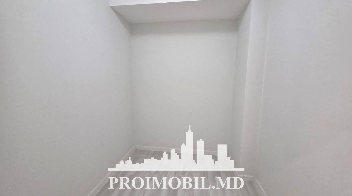 https://images.proimobil.md/9fMvFvF9Zl4ce0XUM1Htnq24x3YQNezjwumpzrFuS9Q/watermark:0.75:so:0:30:0.39/resize:fill:1460:816:1/gravity:ce/bG9jYWw6Ly8vZXN0YXRlL2xyLzBiN2Y0ODdjLTY4NzQtNDM3Ni1iMmFhLTdmMzk2M2NlYTcxYi5qcGVn