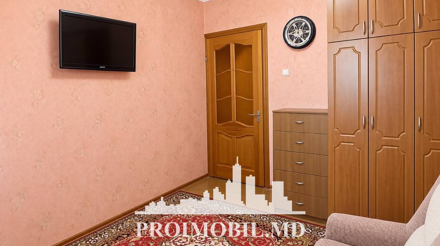 https://images.proimobil.md/9fNE_5KvXFns0wmWw8wiuVpm2-MSsKbm91F9Qb47yas/watermark:0.75:so:0:30:0.39/resize:fill:1460:816:1/gravity:ce/bG9jYWw6Ly8vZXN0YXRlL2xyL2VmYjU2Mzk4LTlhNDQtNGIxOC04NTk3LTE1YWExMjZmYTg0NC5qcGVn