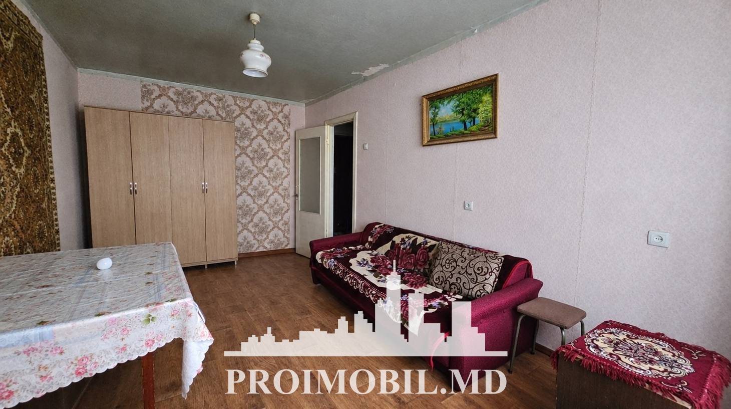 https://images.proimobil.md/9jRdyvsmzsSEDBG_Q9DPQI3Ihe5usjhjvccp8N69G2A/watermark:0.75:so:0:30:0.39/resize:fill:1460:816:1/gravity:ce/bG9jYWw6Ly8vZXN0YXRlL2xyLzlhOTk3ZjcyLTg1MmYtNDBkNi1iZDc5LTYzYWYyZWY1NDE2Ni5qcGVn