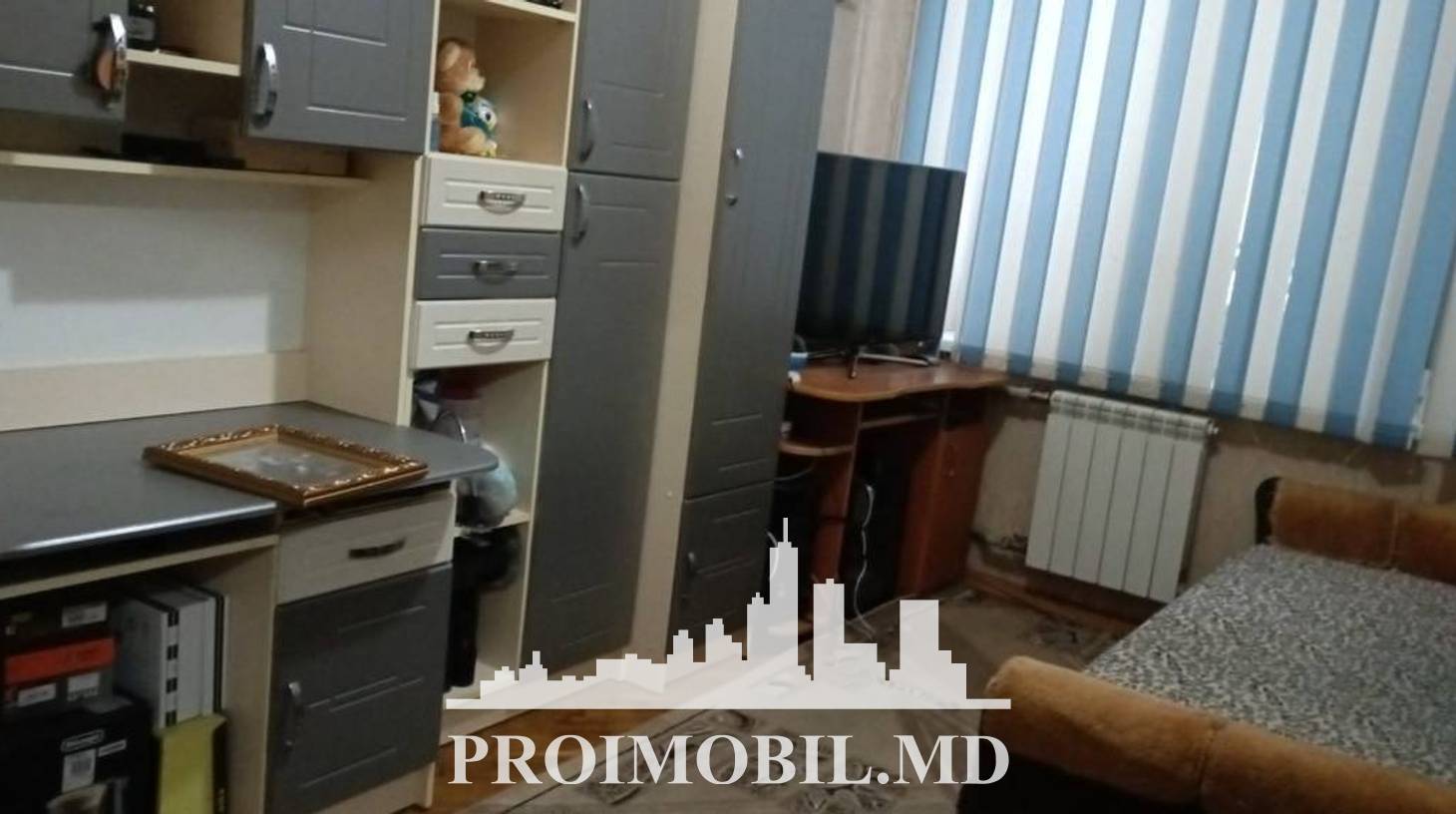https://images.proimobil.md/9mBl-N1VlTiqV3TVepXvRH96ihFYsQ2y_O0tAkk_wIM/watermark:0.75:so:0:30:0.39/resize:fill:1460:816:1/gravity:ce/bG9jYWw6Ly8vZXN0YXRlL2xyL2VhMWRjZmU1LTVmNzEtNDZhZC1hMTIyLTY3MThhNzk2MjJmNy5qcGVn