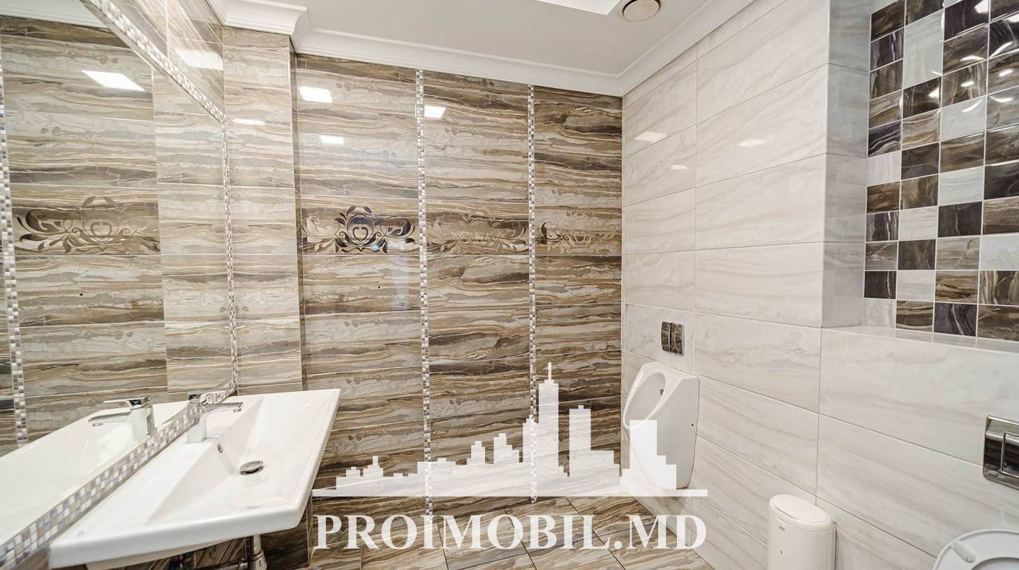 https://images.proimobil.md/9mI74W9UNtFjCrwpLX8mWY6XgQpAywc4Z2WoYktaws0/watermark:0.75:so:0:30:0.39/resize:fill:1460:816:1/gravity:ce/bG9jYWw6Ly8vZXN0YXRlL2xyLzBlNDhiYTgxLTc5YjItNGY1NC05NjE4LTgwZmIzZmZhMmI0Yi5qcGVn
