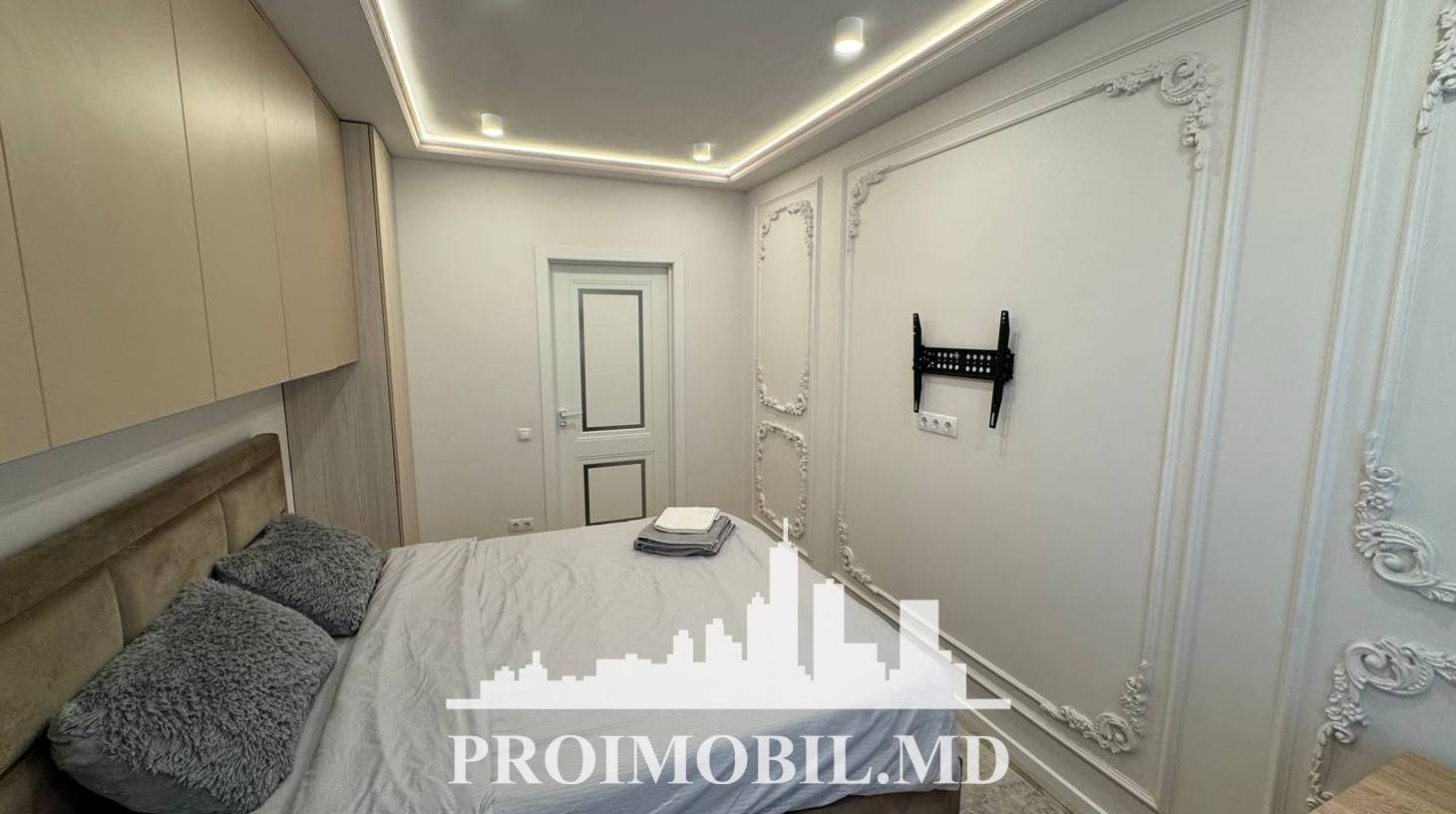 https://images.proimobil.md/9nZ2CSyxukdQ8bRWGvxDt7JoQ6eQDuKqflzpKkZPUO8/watermark:0.75:so:0:30:0.39/resize:fill:1460:816:1/gravity:ce/bG9jYWw6Ly8vZXN0YXRlL2xyL2NjMmQwNGY2LTY2YWQtNDgxYi04ZDY1LTJhYTk3YzE3M2JjNi5qcGVn