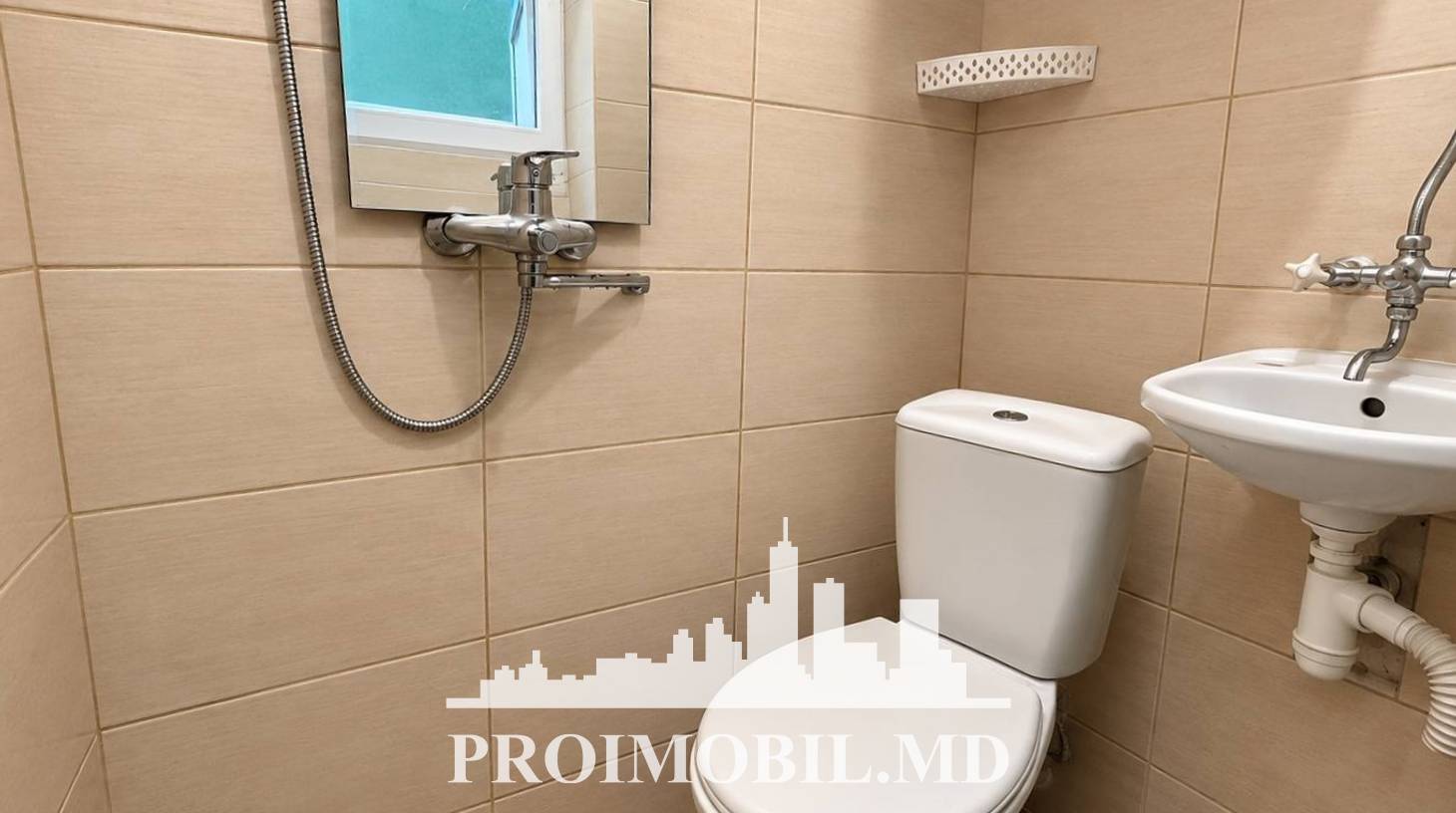 https://images.proimobil.md/9oQq05g3s6ppCBuRvYk-p6OnrfPUdEmIzrqAdNUPUfQ/watermark:0.75:so:0:30:0.39/resize:fill:1460:816:1/gravity:ce/bG9jYWw6Ly8vZXN0YXRlL2xyLzI5NzE4YTZjLTkwODktNDhiYS05ODAwLTIyOGUyYzlkZmJmZS5qcGVn