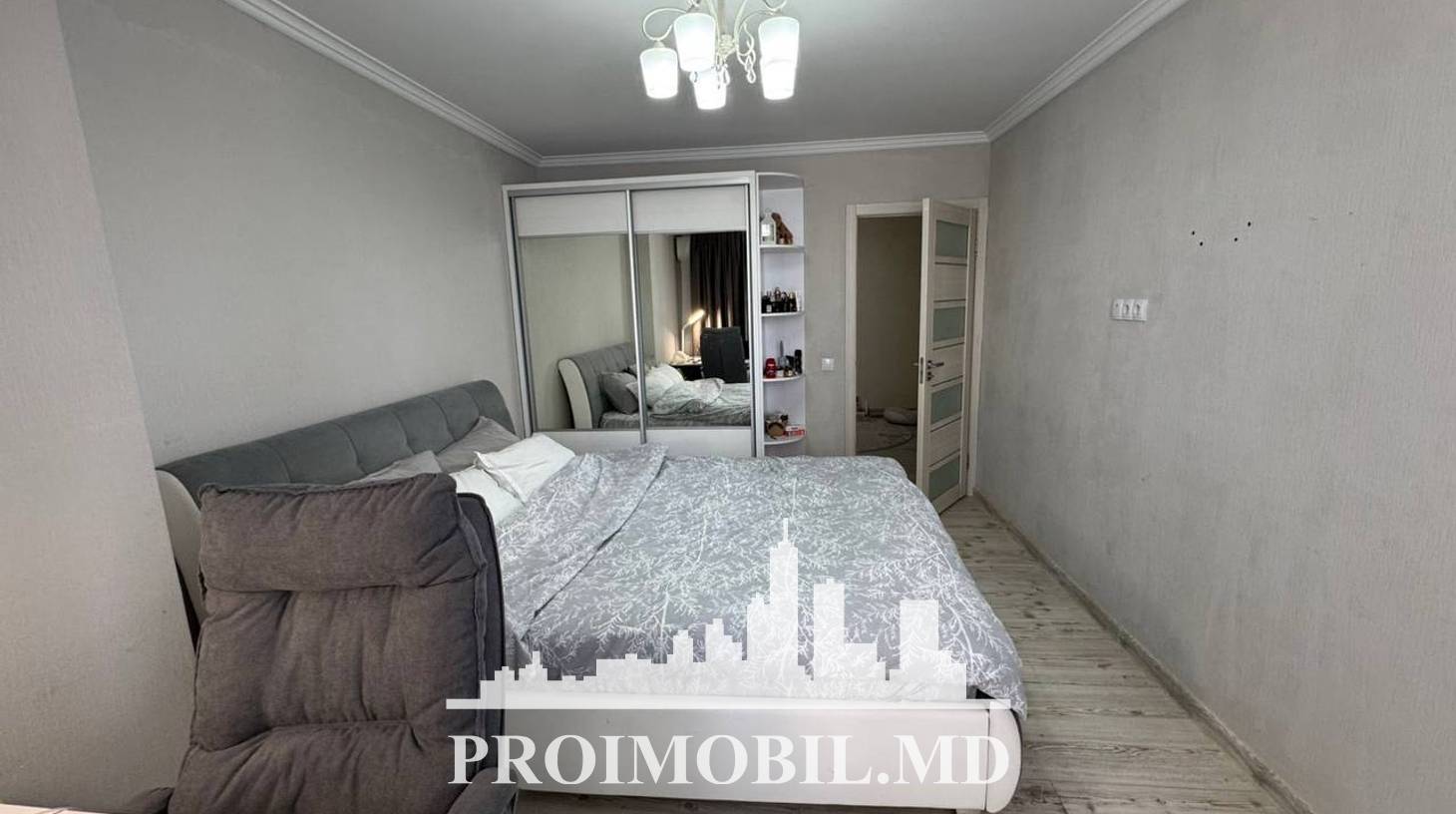 https://images.proimobil.md/9oa-vaQPE3M0H4c6y7f88S8l9HB-BPR50oUFgYZsrGY/watermark:0.75:so:0:30:0.39/resize:fill:1460:816:1/gravity:ce/bG9jYWw6Ly8vZXN0YXRlL2xyL2Y1ZGMyMGJlLWM1N2ItNDk1Mi1hZmFmLTM1NTBmZjk3MmJiNS5qcGVn