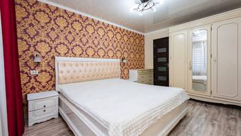 https://images.proimobil.md/9qaz2yIQXOX0nilro9KDUEp5klTjASpyG3TaHF1WdvY/resize:fill:350:198:1/gravity:ce/bG9jYWw6Ly8vZXN0YXRlL2xyL2QzMGMzZmYxLTZmMmQtNGIzNS04OTUxLTZlMDczYWVlYTY1Ny5qcGVn