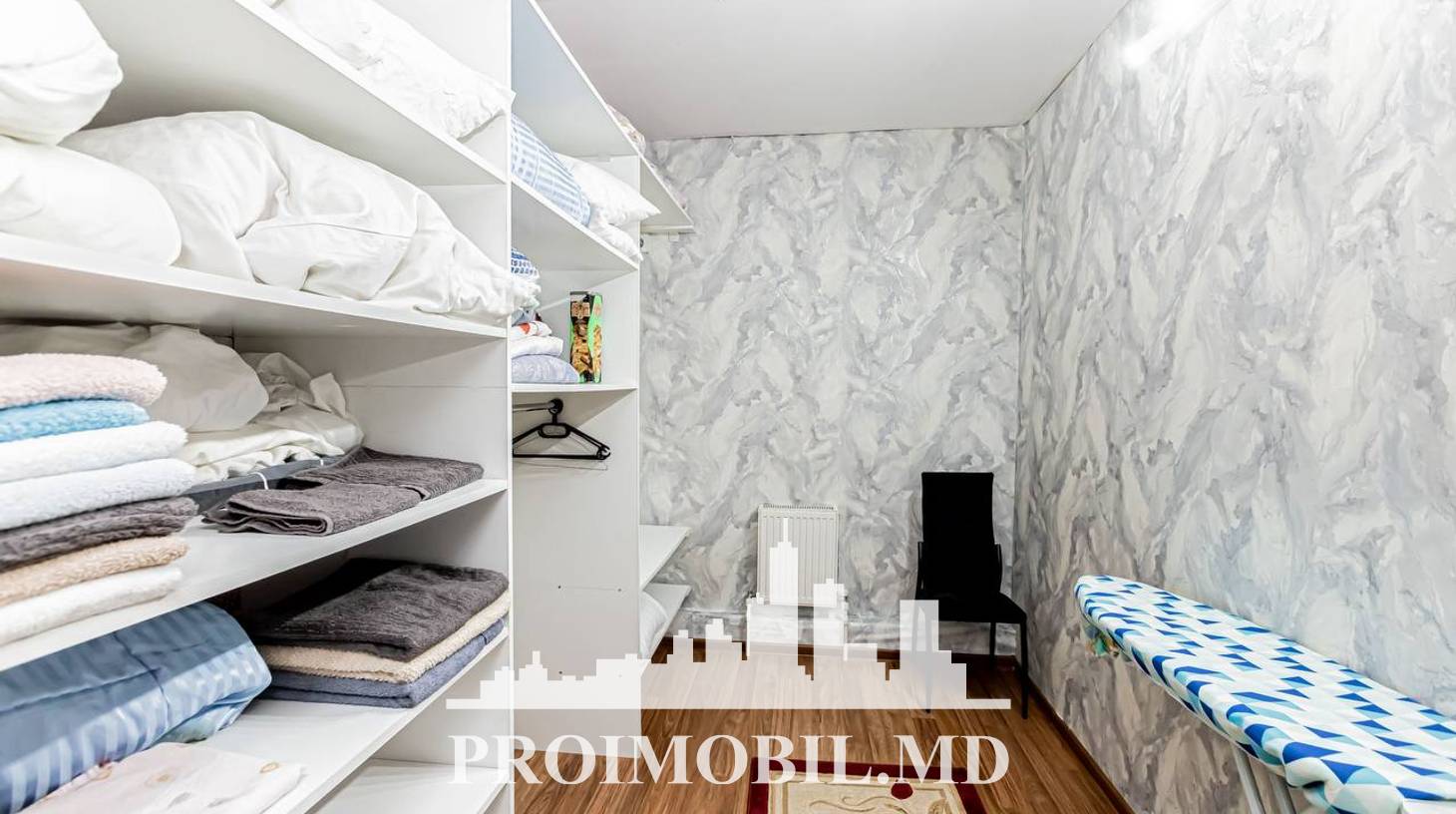 https://images.proimobil.md/9suiqyQdtFCQ3tG-axre5aCCo7X2T33LBUkx-jC4G00/watermark:0.75:so:0:30:0.39/resize:fill:1460:816:1/gravity:ce/bG9jYWw6Ly8vZXN0YXRlL2xyLzA2MjZlMmI0LTA0ZTYtNGQwOS05Njc0LTkxMDhlZWVjYjg1Ny5qcGVn