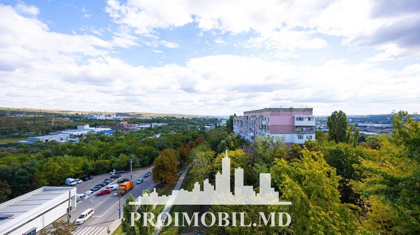 https://images.proimobil.md/9u28GPmIojKrn29SfMvj_LvL5Kw13Pb2uTsXkk-UHDg/watermark:0.75:so:0:30:0.39/resize:fill:1460:816:1/gravity:ce/bG9jYWw6Ly8vZXN0YXRlL2xyLzUwNzdlOTRhLTI4M2YtNDM4Yi1hYWVlLTZmOTNmMTZiMzQ4Zi5qcGVn