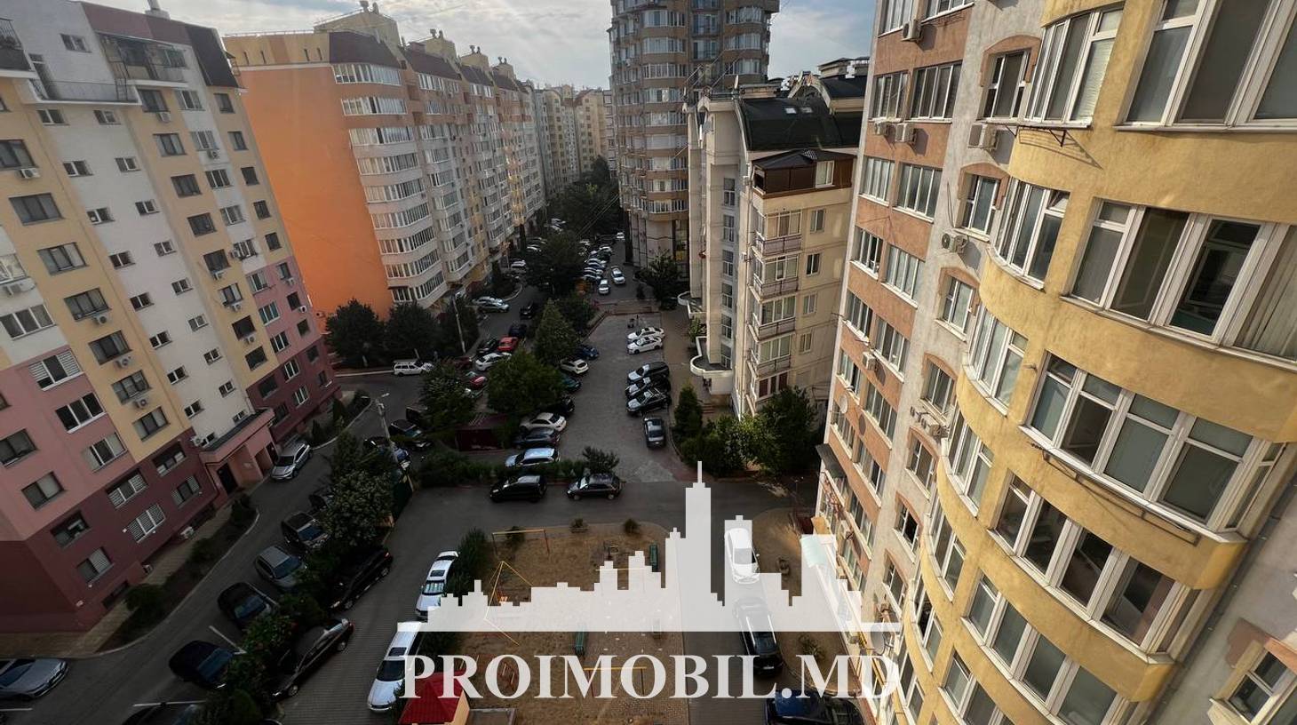 https://images.proimobil.md/9unD5u9Yrai7VB8PlxeOCQjSnoaNKaIeCeylRgpp8yg/watermark:0.75:so:0:30:0.39/resize:fill:1460:816:1/gravity:ce/bG9jYWw6Ly8vZXN0YXRlL2xyLzdlZDg0YTI5LWEwOTAtNDE3Mi04NzljLWRkY2I5NmJiNWMxMi5qcGVn