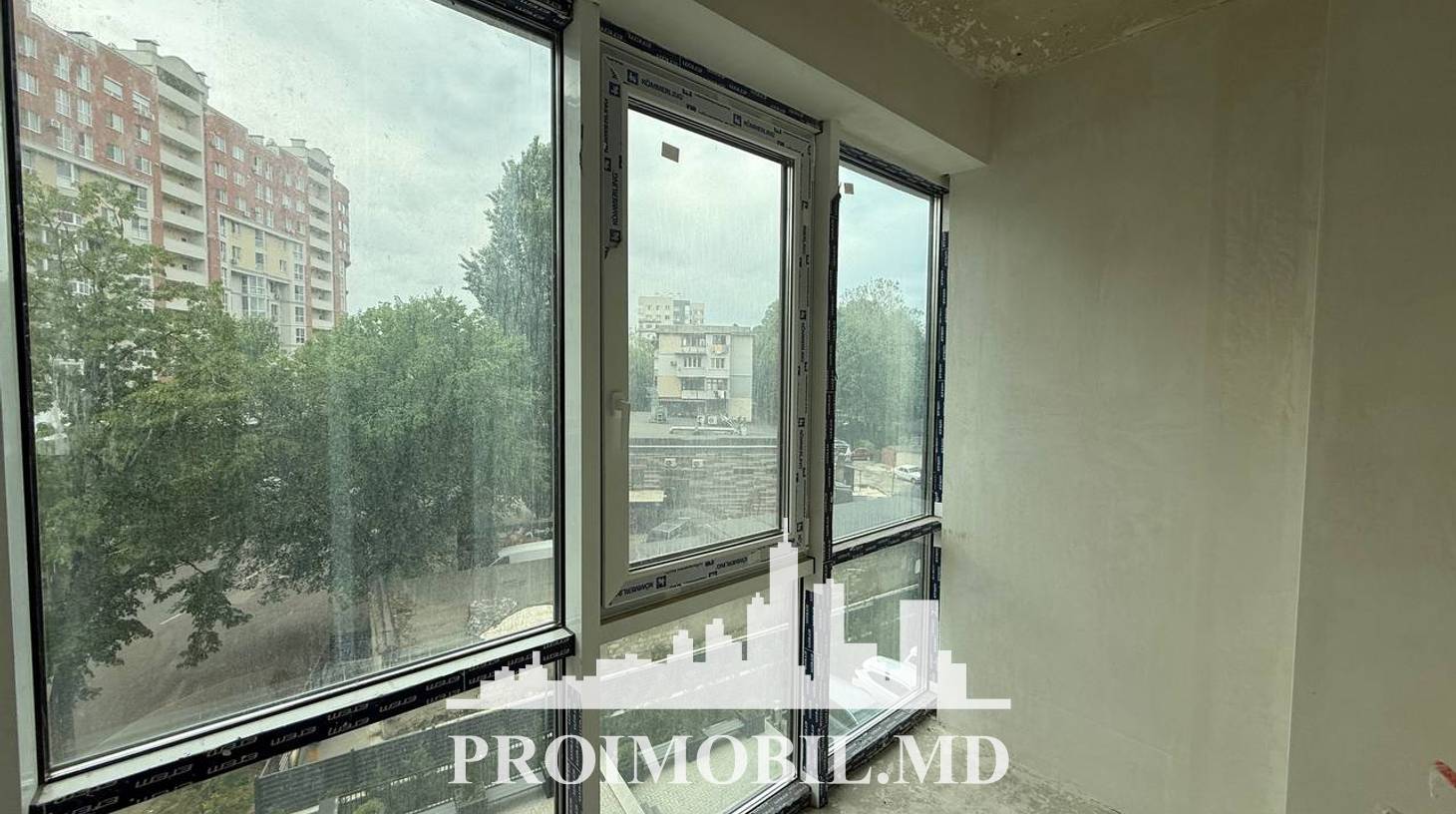 https://images.proimobil.md/9vInvr3hdunk4dY-cSvJCe9oF1uTuSEoVO9osooMtPM/watermark:0.75:so:0:30:0.39/resize:fill:1460:816:1/gravity:ce/bG9jYWw6Ly8vZXN0YXRlL2xyLzc2YjQ0YzZiLWEyNjAtNGMwOC1iOWFhLTRjMGUyZWViOWRlZC5qcGVn