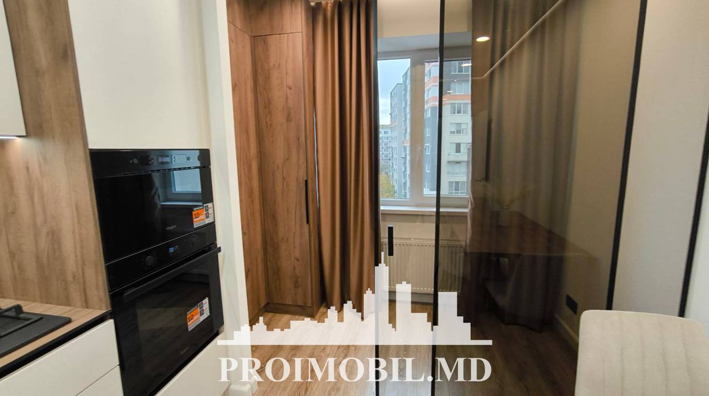 https://images.proimobil.md/9x2GyRS5EwuqY4w8Do6G6DXmZTtj0d5g2LH5_-PRMEk/watermark:0.75:so:0:30:0.39/resize:fill:1460:816:1/gravity:ce/bG9jYWw6Ly8vZXN0YXRlL2xyLzFjNDZhNmMyLTQwODctNGZiYS05Njg4LThhYjUzNmM1ZDJkNi5qcGVn