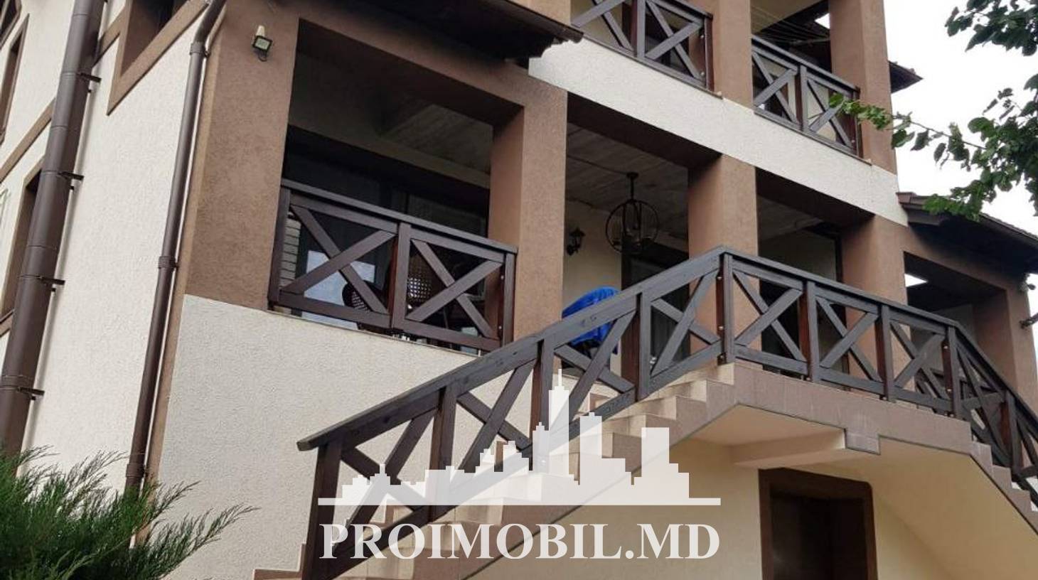 https://images.proimobil.md/9zti9_QZVHM9sowz_XmREks1y-ozi3Czn3fA70pcEzs/watermark:0.75:so:0:30:0.39/resize:fill:1460:816:1/gravity:ce/bG9jYWw6Ly8vZXN0YXRlL2xyL2E0MDE0MjJlLThkYTQtNDhmYi04MzMyLWNhM2Y1ZWU3N2Y3Yy5qcGVn