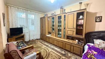 https://images.proimobil.md/A1C8xVpiaYuM6n0Vl0N28GhknSDGNHeTtG4j7QD-Jao/resize:fill:350:198:1/gravity:ce/bG9jYWw6Ly8vZXN0YXRlL2xyLzcxMTcyZWY5LWI5YjAtNDcxYy04MjJiLWI4NGY3MTI5OWNjMS5qcGVn