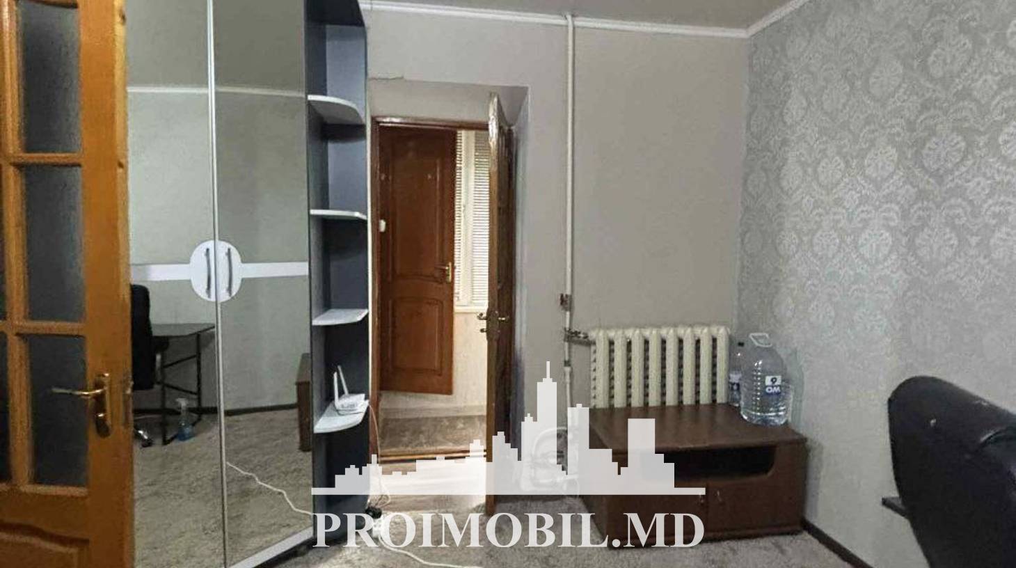 https://images.proimobil.md/A1Vzw32MQ7C4xUrIX9I-JzkKx7zEzjHESIPpV4_9KII/watermark:0.75:so:0:30:0.39/resize:fill:1460:816:1/gravity:ce/bG9jYWw6Ly8vZXN0YXRlL2xyL2NiOWI4OTUzLTRkZDYtNGU2Ny1iZDQxLWQ3NzYxOTczZjA3NS5qcGVn