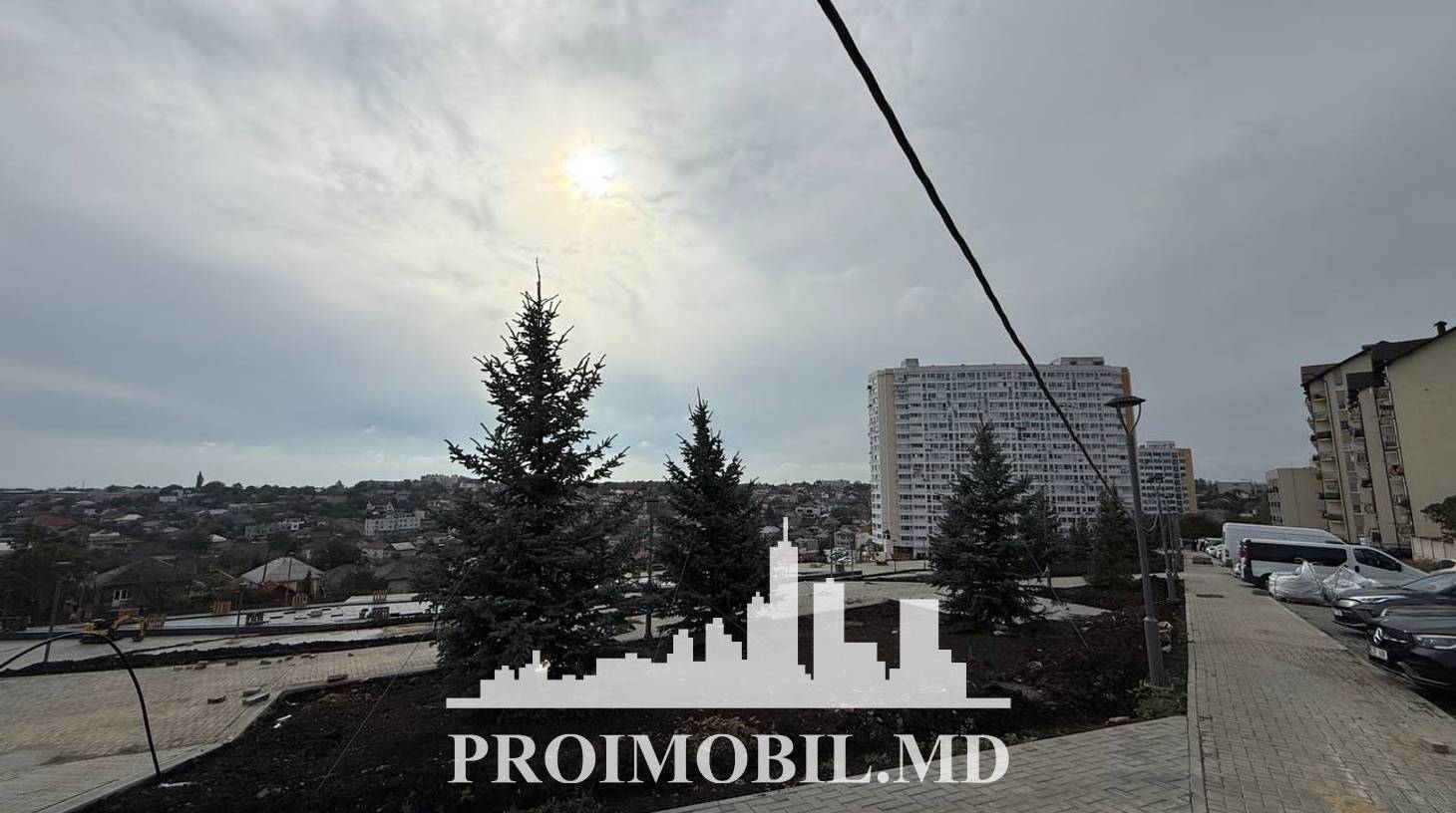 https://images.proimobil.md/A5wGGRF4mD0u_n_0Ni_Olo-WGayM3L-01HkMzdG_-64/watermark:0.75:so:0:30:0.39/resize:fill:1460:816:1/gravity:ce/bG9jYWw6Ly8vZXN0YXRlL2xyLzUxZTJjNjk1LTdjMDMtNGFjMC05MDMwLTBmNzZhMjg4NTI3OC5qcGVn
