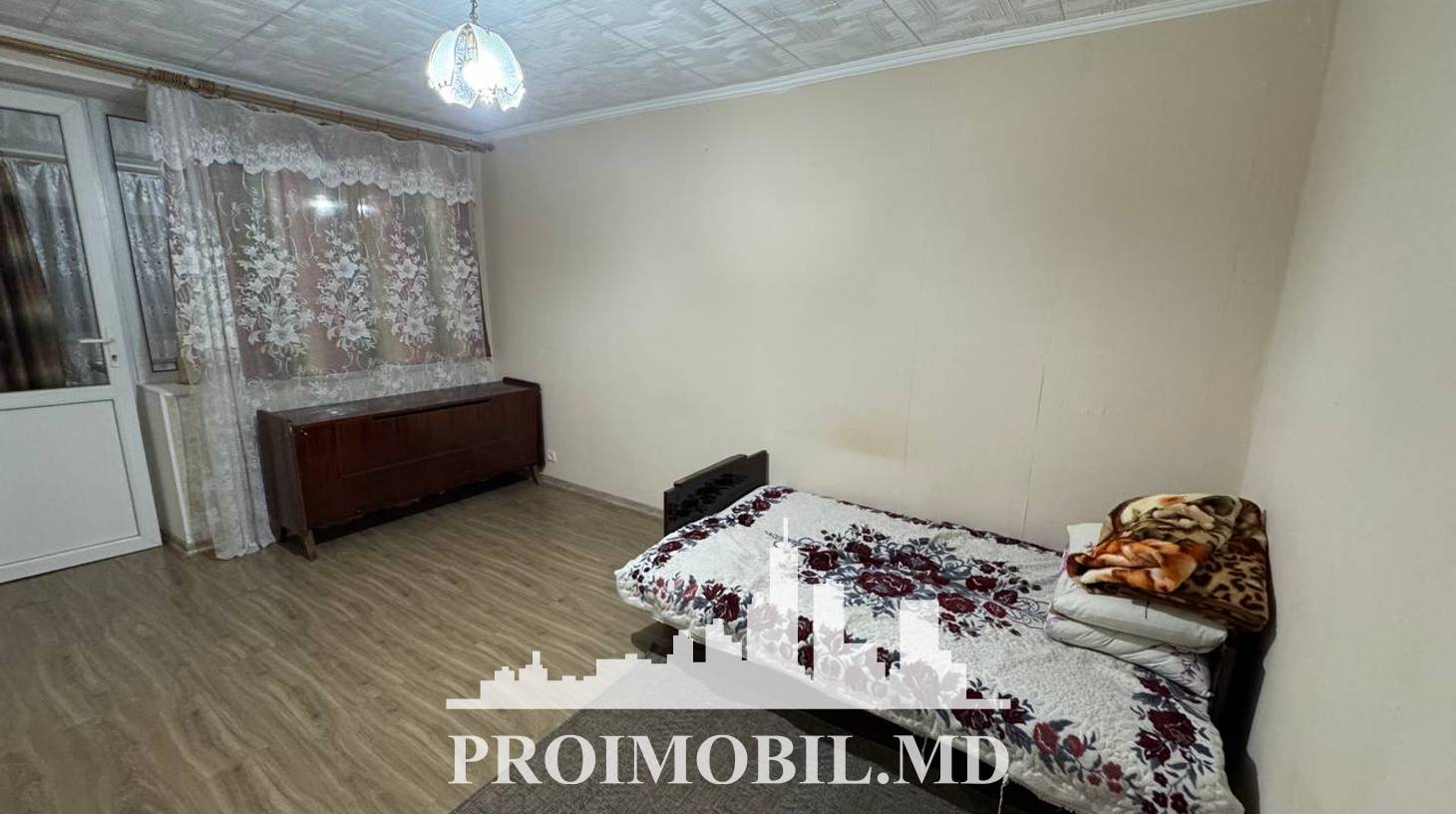 https://images.proimobil.md/A8Vzp2U105HnPJ5fcsNSMLsIUdcVSvYyqeWcK2opaBs/watermark:0.75:so:0:30:0.39/resize:fill:1460:816:1/gravity:ce/bG9jYWw6Ly8vZXN0YXRlL2xyLzg4ZmQxZmM0LTgyZDctNGU3Ni05NjZlLTkyOWY5YTgxMjEzMy5qcGVn