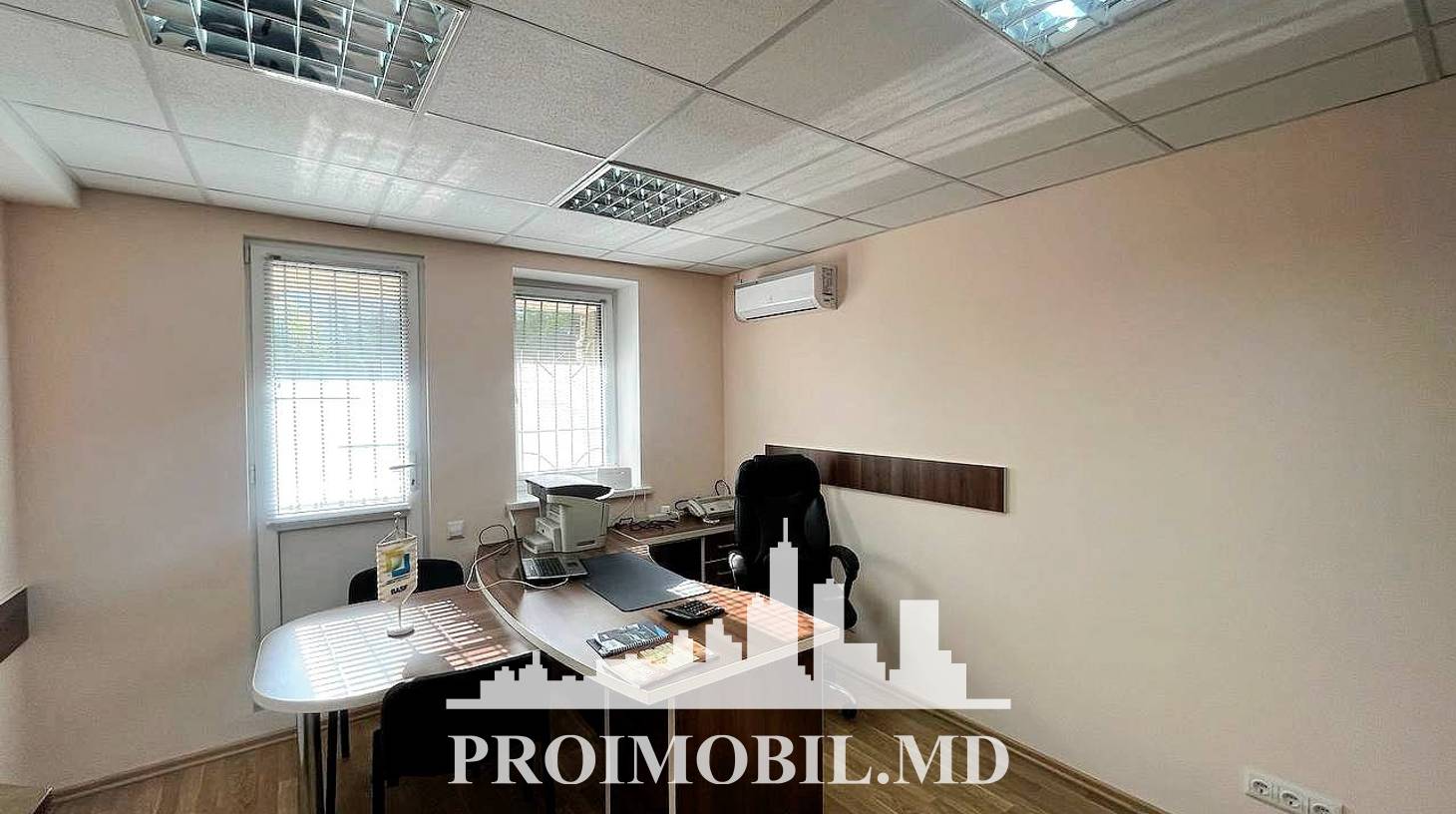 https://images.proimobil.md/AEGWwgr2A25dj5i1b91YjDjATrYWunhzm1kFxo1KrH8/watermark:0.75:so:0:30:0.39/resize:fill:1460:816:1/gravity:ce/bG9jYWw6Ly8vZXN0YXRlL2xyL2MzNjVkZWYxLWYwYTgtNDMwMC05MjE4LWRlOGUyZTYwNDY0OS5qcGVn