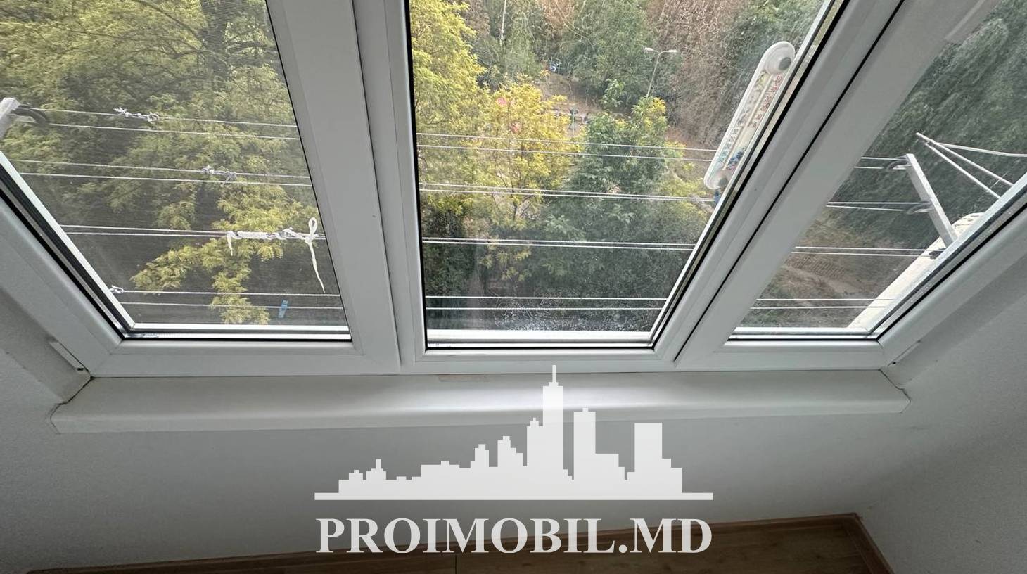 https://images.proimobil.md/AEXlTzuLfqoerd2g6r426MnKb3r9gXQ5Actxt3uGlpw/watermark:0.75:so:0:30:0.39/resize:fill:1460:816:1/gravity:ce/bG9jYWw6Ly8vZXN0YXRlL2xyL2Q3ZDIxMTFmLTM0MDgtNDY0NC04ZWJhLTVkMzA4ZjkyMDMwZi5qcGVn