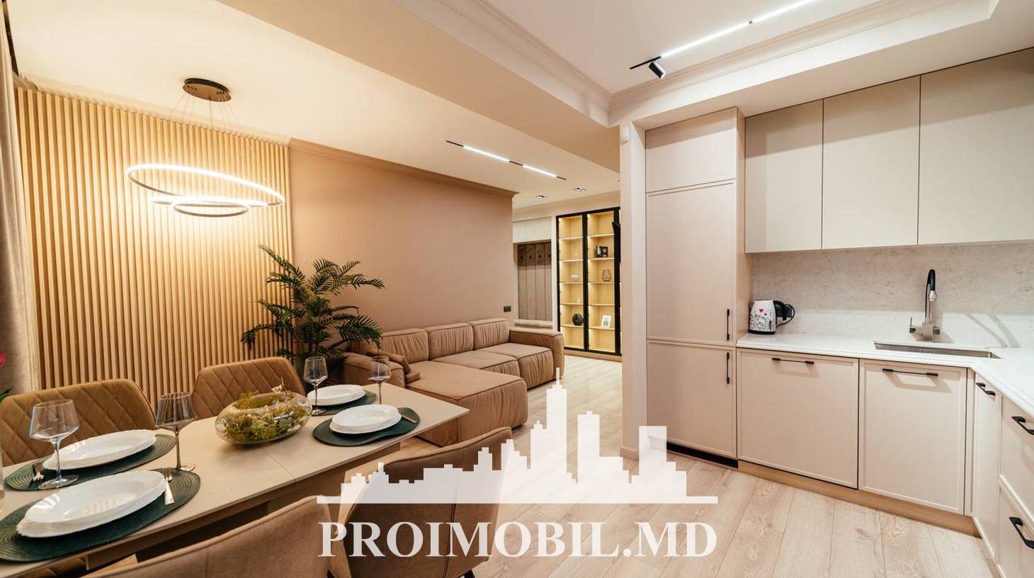 https://images.proimobil.md/AGHCjFdFjMpXXR1L_lt2ICbJJ97dvCDMh8zH_s_wHN0/watermark:0.75:so:0:30:0.39/resize:fill:1460:816:1/gravity:ce/bG9jYWw6Ly8vZXN0YXRlL2xyL2E3OWFlMWQ0LThiNDMtNDY5Yy1hZmQ4LTIwNWRhOTI1Y2VhOS5qcGVn