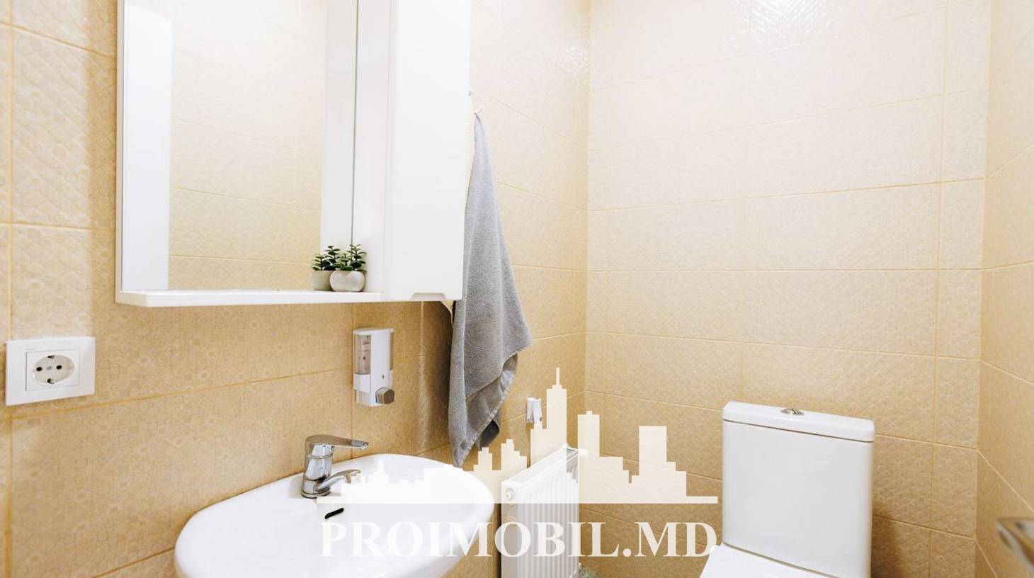 https://images.proimobil.md/AJZh6oP4ZL44svSV0xjvjpxGmJ77UjMA_xtwSJRxKx4/watermark:0.75:so:0:30:0.39/resize:fill:1460:816:1/gravity:ce/bG9jYWw6Ly8vZXN0YXRlL2xyLzc0YTgwY2U4LWI0ZjgtNGM1Yy1iMDQ0LTFlNjM1YTIyMGU4Mi5qcGVn