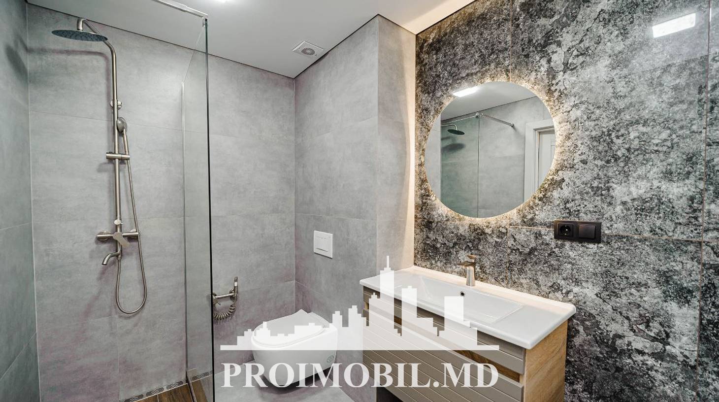 https://images.proimobil.md/ALs8Zfsgd_F1B-PC9YqOdu6NtE-2gDK_VlvqC-6KT_0/watermark:0.75:so:0:30:0.39/resize:fill:1460:816:1/gravity:ce/bG9jYWw6Ly8vZXN0YXRlL2xyLzBjMmJkMzMzLTAwNzgtNGJjOS1iYmM2LTRjMzA5ZjRhNmEzMS5qcGVn