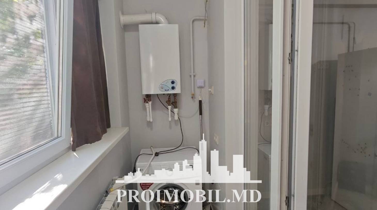 https://images.proimobil.md/AO4kRa2T2aPYKHgWZzy45gwyogqYbi9HyCuBS4RlUAE/watermark:0.75:so:0:30:0.39/resize:fill:1460:816:1/gravity:ce/bG9jYWw6Ly8vZXN0YXRlL2xyLzdhMGU4MzEwLTM0NTAtNDFlMC1iMTE2LTNkNDNlZGFjMDdhNy5qcGVn
