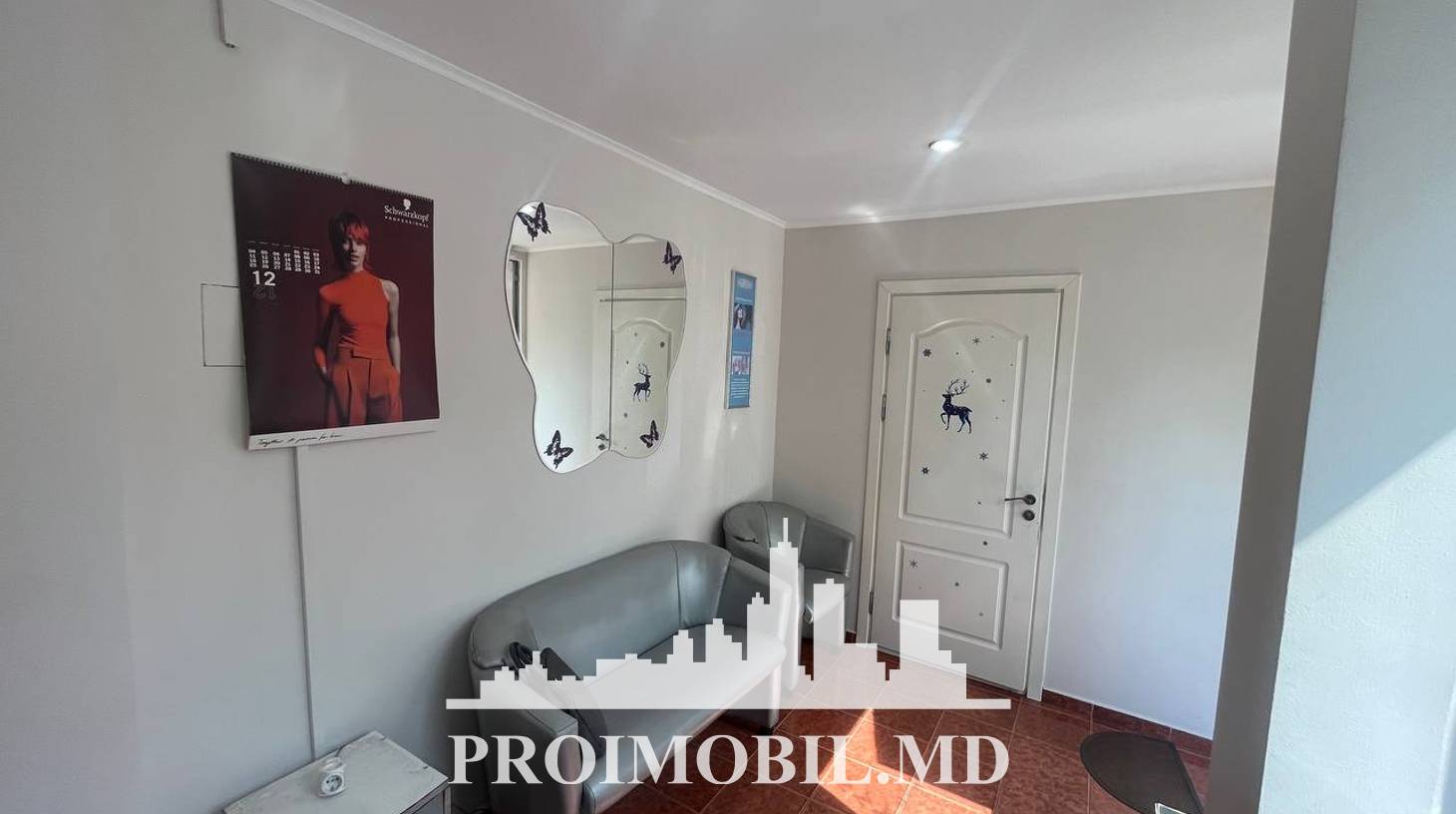 https://images.proimobil.md/AP8cfQ8SXT5hU9IBO-DlZpEP5-6efOyIveEdplCYKLo/watermark:0.75:so:0:30:0.39/resize:fill:1460:816:1/gravity:ce/bG9jYWw6Ly8vZXN0YXRlL2xyLzg4ZDY2ZTAzLTk3YmQtNDhmYi05ODMzLTczODEyNjdhNWU4Ny5qcGVn