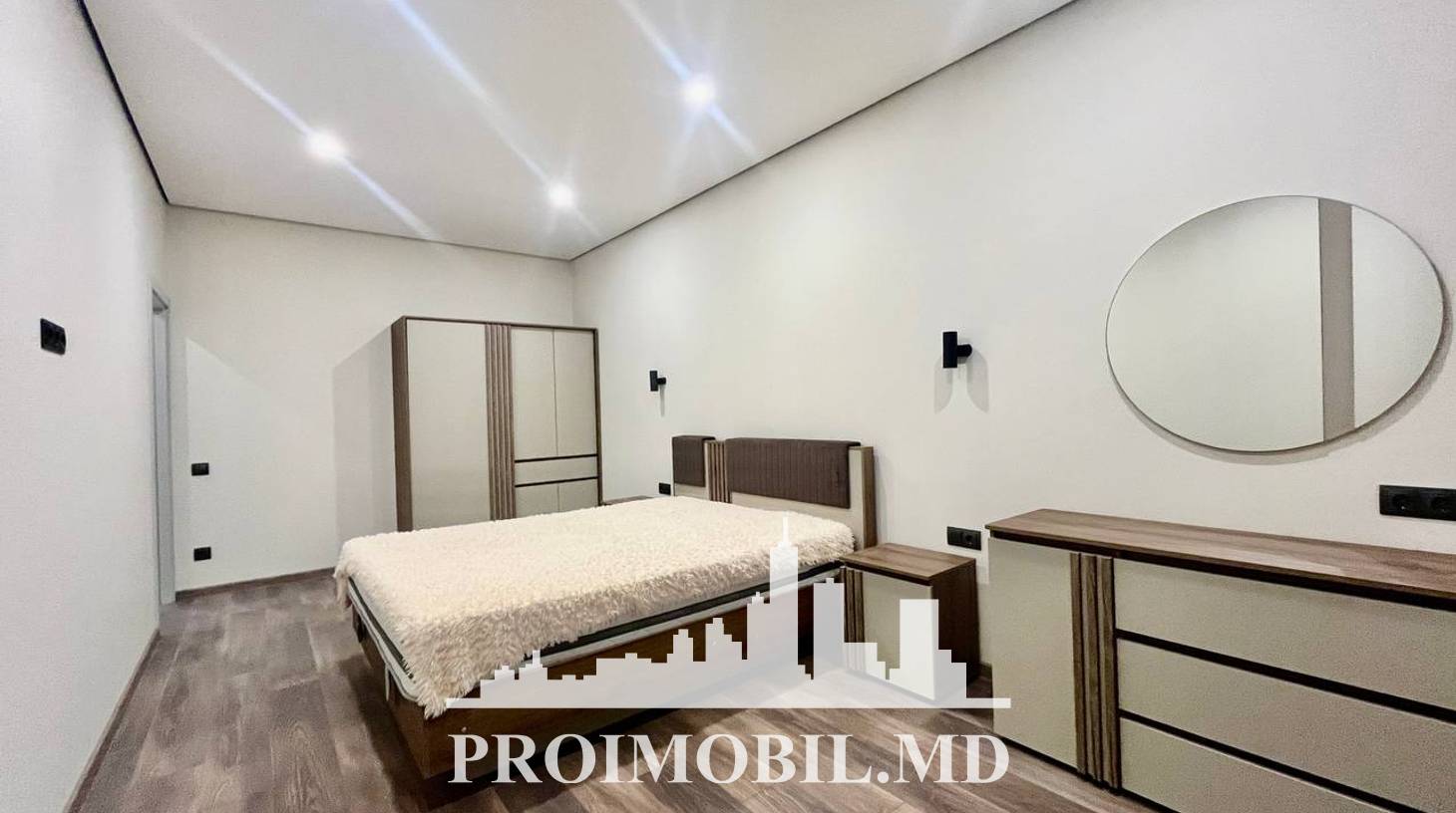 https://images.proimobil.md/APkRD8gZC0Q3-MfLzZSHggs5KZk8R1lcV3DQGUHR9OQ/watermark:0.75:so:0:30:0.39/resize:fill:1460:816:1/gravity:ce/bG9jYWw6Ly8vZXN0YXRlL2xyL2EwYWU0ODE0LWY4ZjAtNDE3NS1iZDY4LTlhZTdmMGQyN2M3Yi5qcGVn
