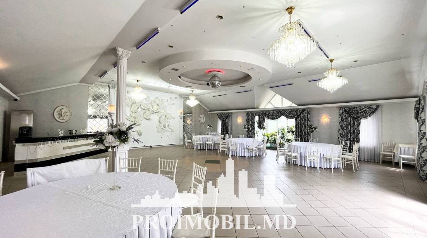 https://images.proimobil.md/ATdVqPFlu_xVC49vYMl-CVS7INgD3HDh9zwVlrtTMdU/watermark:0.75:so:0:30:0.39/resize:fill:1460:816:1/gravity:ce/bG9jYWw6Ly8vZXN0YXRlL2xyLzlhNzAyYzg2LTIzZTQtNDY3MS1hZTIwLWZkM2M3YTdmYzg3My5qcGVn