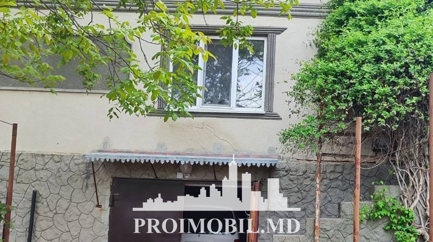 https://images.proimobil.md/AVHDKGWkRWqrJo8ApY5K9bIDrIvlU81fsElRrWkefE8/watermark:0.75:so:0:30:0.39/resize:fill:1460:816:1/gravity:ce/bG9jYWw6Ly8vZXN0YXRlL2xyLzM1MmExZjhhLTFlNDQtNDNhZi05MjZkLTJhZmZjNzU2NjA5Yi5qcGVn