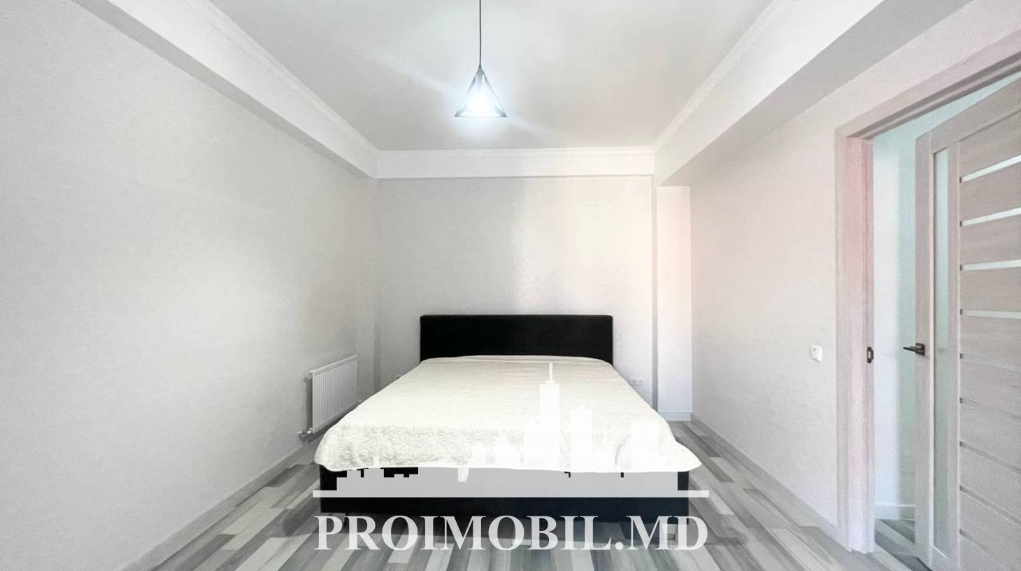 https://images.proimobil.md/AYbdNolLn7LK9P5waPPHZENp6VWiP47956DFzqEE5W8/watermark:0.75:so:0:30:0.39/resize:fill:1460:816:1/gravity:ce/bG9jYWw6Ly8vZXN0YXRlL2xyL2U4OTE0ZDhjLTRmZTUtNDYyMS1hYTZlLTU5OTBkZjQ3ZmM3YS5qcGVn