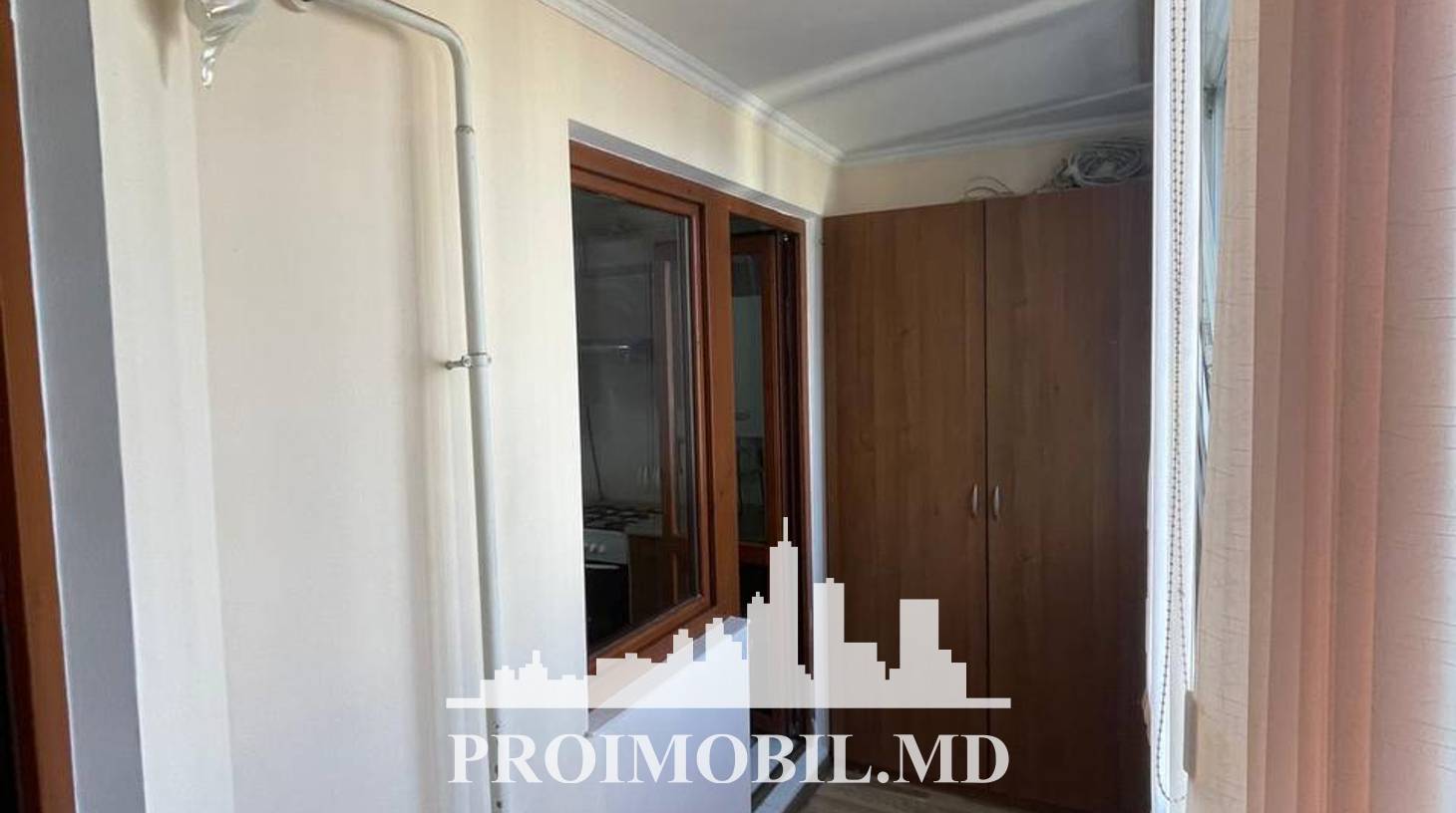 https://images.proimobil.md/AdXLmxsleEp8IDyaz6VZ8D6iSBV1P_wV5nt5L5g9aF4/watermark:0.75:so:0:30:0.39/resize:fill:1460:816:1/gravity:ce/bG9jYWw6Ly8vZXN0YXRlL2xyL2I2MjI1ZDFlLWNjZTktNDg4Ny05MmU0LTRiOWU1YmUzMzM4Yi5qcGVn