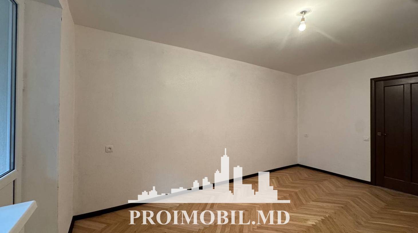 https://images.proimobil.md/Ag7zXI7qi9ya1sktqXCkM98t04IwKOBvyc7AZjSLOYI/watermark:0.75:so:0:30:0.39/resize:fill:1460:816:1/gravity:ce/bG9jYWw6Ly8vZXN0YXRlL2xyL2I1ZWM1ZjU4LTRkYzEtNGJlZi1hZTUzLThhZjNjOTk5ZDcwMi5qcGVn