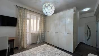 https://images.proimobil.md/AgJs_TRE8TUam2_0Hu7rSCvpP1QHraNkfwE0QAp8YA8/resize:fill:350:198:1/gravity:ce/bG9jYWw6Ly8vZXN0YXRlL2xyL2E4ZmQ3MTY4LWRkM2UtNDcxMC1hNDkyLWUzNDFkODdhYmFhMy5qcGVn