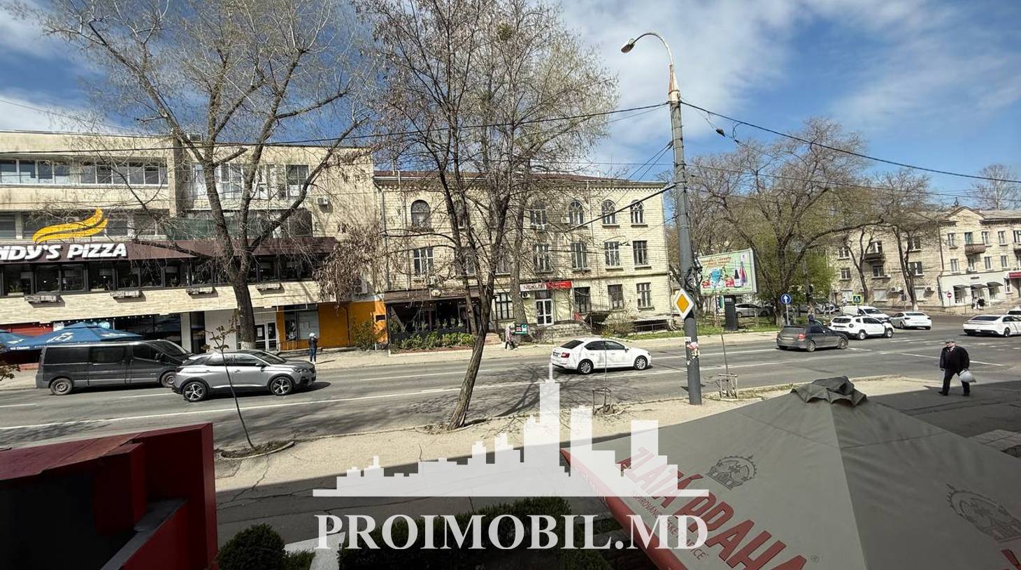 https://images.proimobil.md/AgNb1GNscoWOEuzTyYzM-knleKP8NcBM8LteKG-s1jw/watermark:0.75:so:0:30:0.39/resize:fill:1460:816:1/gravity:ce/bG9jYWw6Ly8vZXN0YXRlL2xyL2JiMTliYjNiLWZmNjQtNDJjMC04ZTU5LWJkZmU1YTk1ZWIyYS5qcGVn