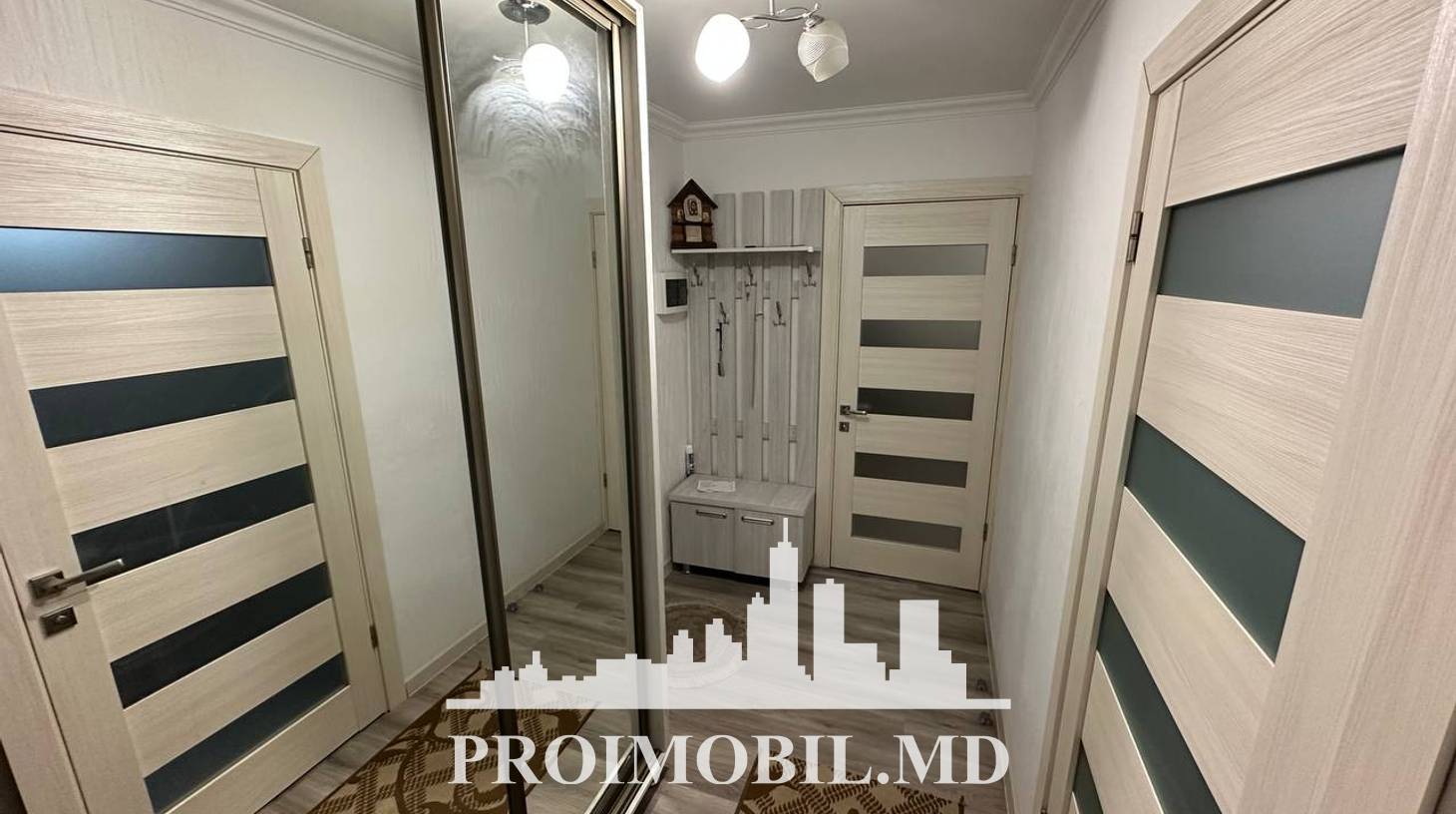 https://images.proimobil.md/Ap8uTfydmb96b0nl9vyuiZeWoOf3FaojT-YJNZL_Ip4/watermark:0.75:so:0:30:0.39/resize:fill:1460:816:1/gravity:ce/bG9jYWw6Ly8vZXN0YXRlL2xyL2FmZTFjMjBjLWJjMTUtNDUyZC1hNzQ5LWY2ZmM2YjdmMmI3NC5qcGVn