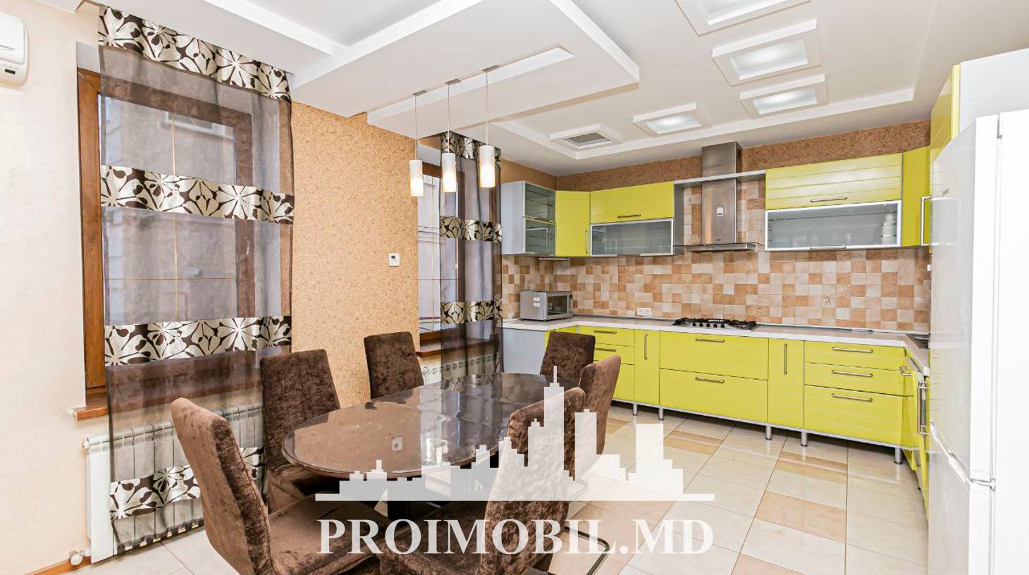 https://images.proimobil.md/Aq5mJpG85VPFjbALXQBEAAzkpqycP03HkTCyvqWc2xI/watermark:0.75:so:0:30:0.39/resize:fill:1460:816:1/gravity:ce/bG9jYWw6Ly8vZXN0YXRlL2xyL2U0MmFlNTZiLTY1ZWUtNDUyOC1iNDI2LTE0ZGE3Yzk1Y2FlMy5qcGVn