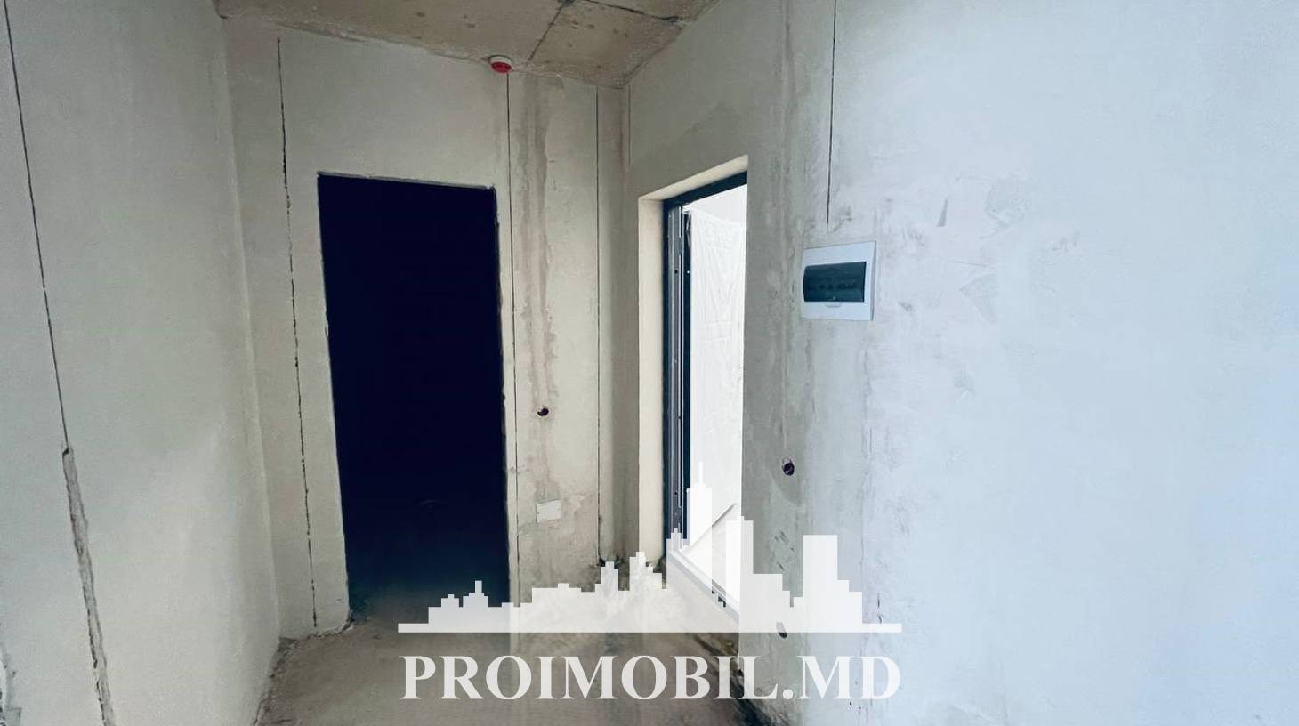 https://images.proimobil.md/AwcYh-Hi2KjovH0bXZJECVns322_8FJSSrL-4BJAvzQ/watermark:0.75:so:0:30:0.39/resize:fill:1460:816:1/gravity:ce/bG9jYWw6Ly8vZXN0YXRlL2xyL2I2MmQ1MmQyLWY2NWEtNDJiMS04NTI1LWVhYjQyNzZlNGJmMS5qcGVn