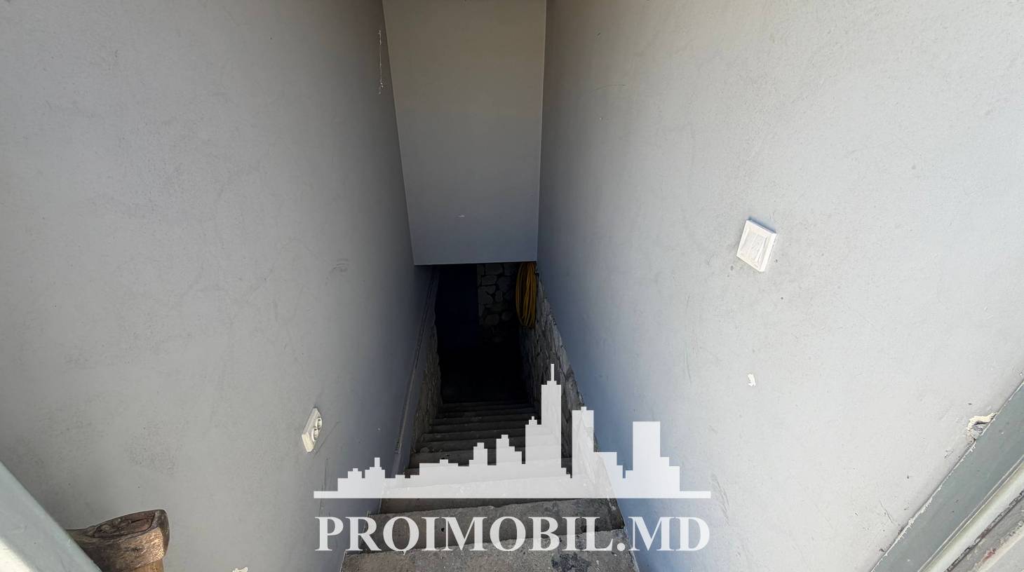 https://images.proimobil.md/AxTxfSMP78vTxR8Ns6vGTr93ITDmm5v2KKG143ApvV4/watermark:0.75:so:0:30:0.39/resize:fill:1460:816:1/gravity:ce/bG9jYWw6Ly8vZXN0YXRlL2xyLzgwYjY2MjI4LTJlYjMtNGJhOS04YTFiLTNjZTdiNmNmMjIxZi5qcGVn