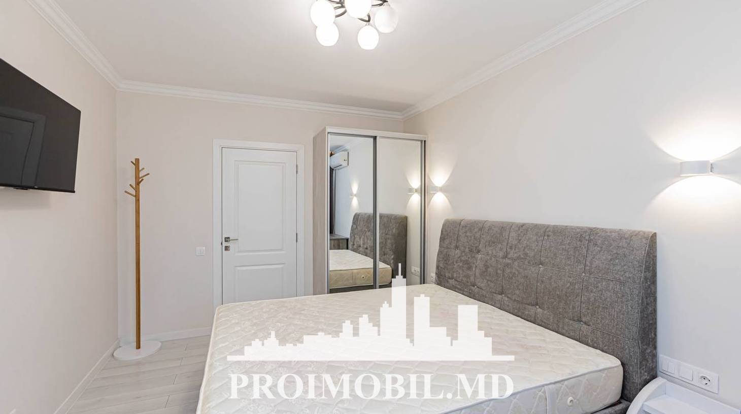 https://images.proimobil.md/AxbX7k2puxq-cZ7vCZJ8QXSsb5gLrOhwkFmrvQCY6Us/watermark:0.75:so:0:30:0.39/resize:fill:1460:816:1/gravity:ce/bG9jYWw6Ly8vZXN0YXRlL2xyLzA0ZWNjNTlhLTc5YjItNGNiZS1iNWM5LTkzZmM2MjJhYTc1NS5qcGVn