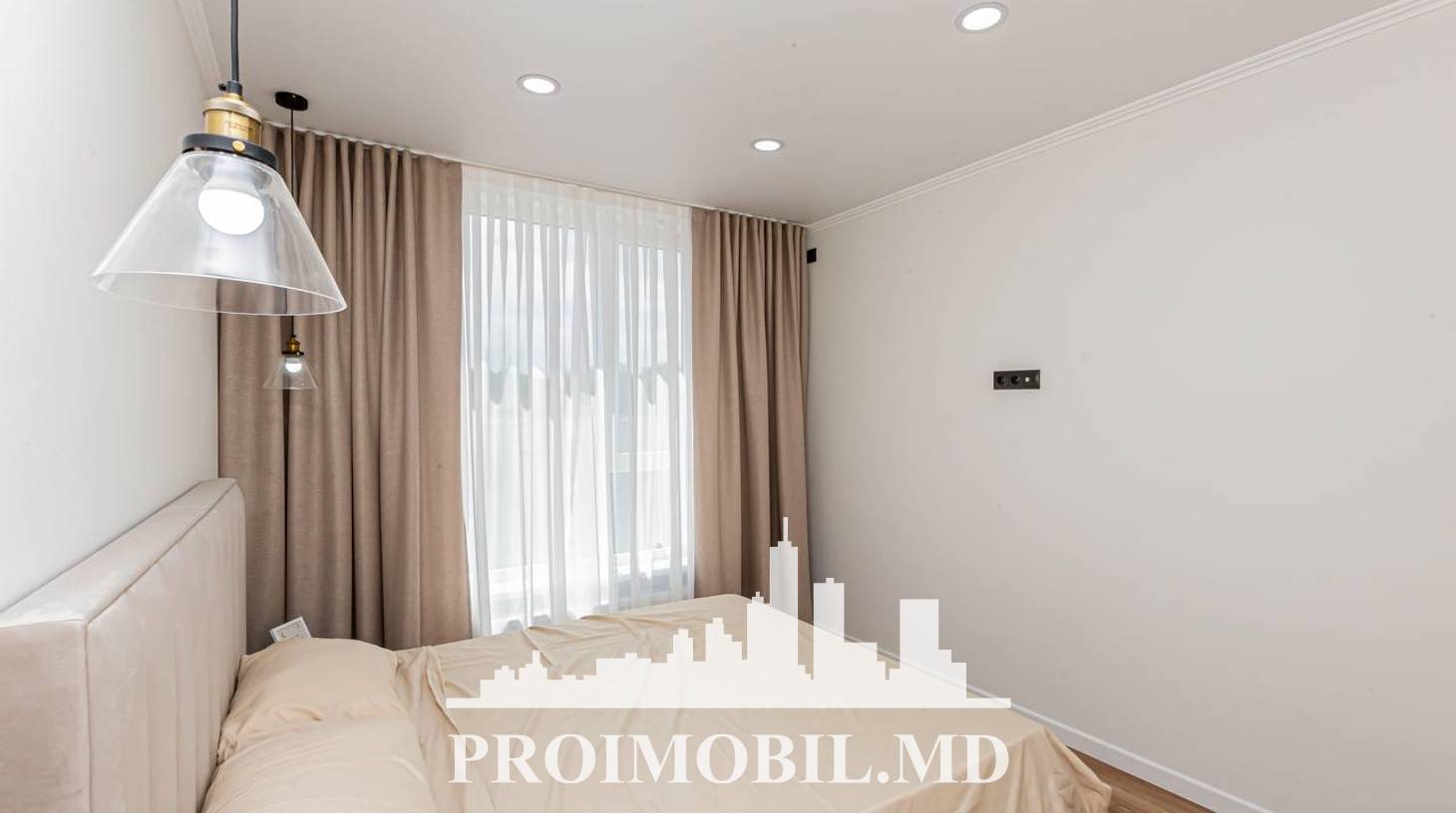 https://images.proimobil.md/B-8UU8aes_dd4hRVmaR0aub8zxESjjyy37l2DS5dPw0/watermark:0.75:so:0:30:0.39/resize:fill:1460:816:1/gravity:ce/bG9jYWw6Ly8vZXN0YXRlL2xyLzBkZjA2MzMzLWJiM2UtNDNiMi04N2VjLTg1YWU4YTFmYzM3NC5qcGVn