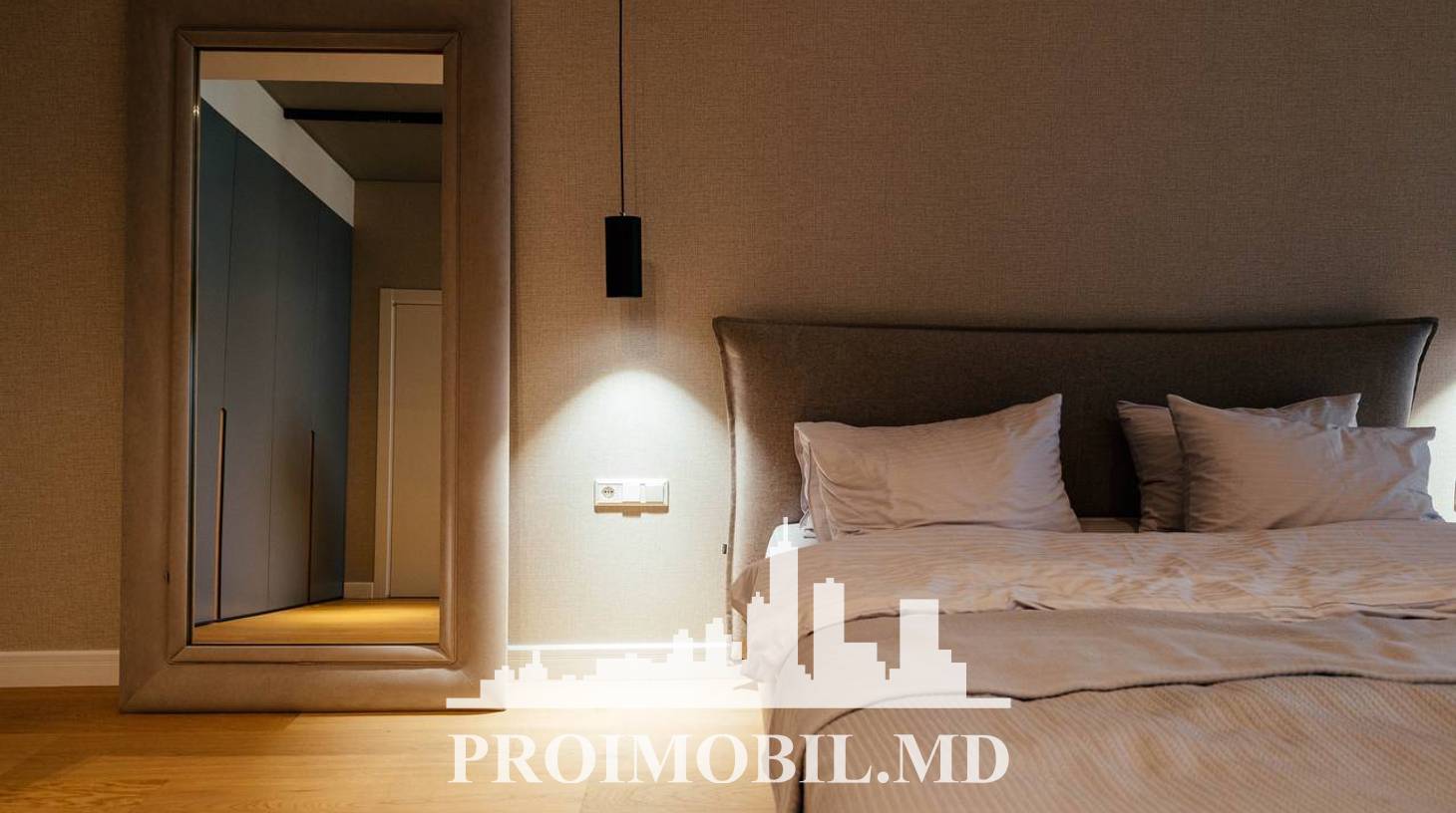 https://images.proimobil.md/B0R3kem_g_-ZFBMu1cMuaDf-qXDciFZprQ5EUEeFMEA/watermark:0.75:so:0:30:0.39/resize:fill:1460:816:1/gravity:ce/bG9jYWw6Ly8vZXN0YXRlL2xyLzI1MDNlMGQ5LWNjMGUtNGM1Yy1iZjFmLTQ4N2VkOGJmY2Q3Mi5qcGVn