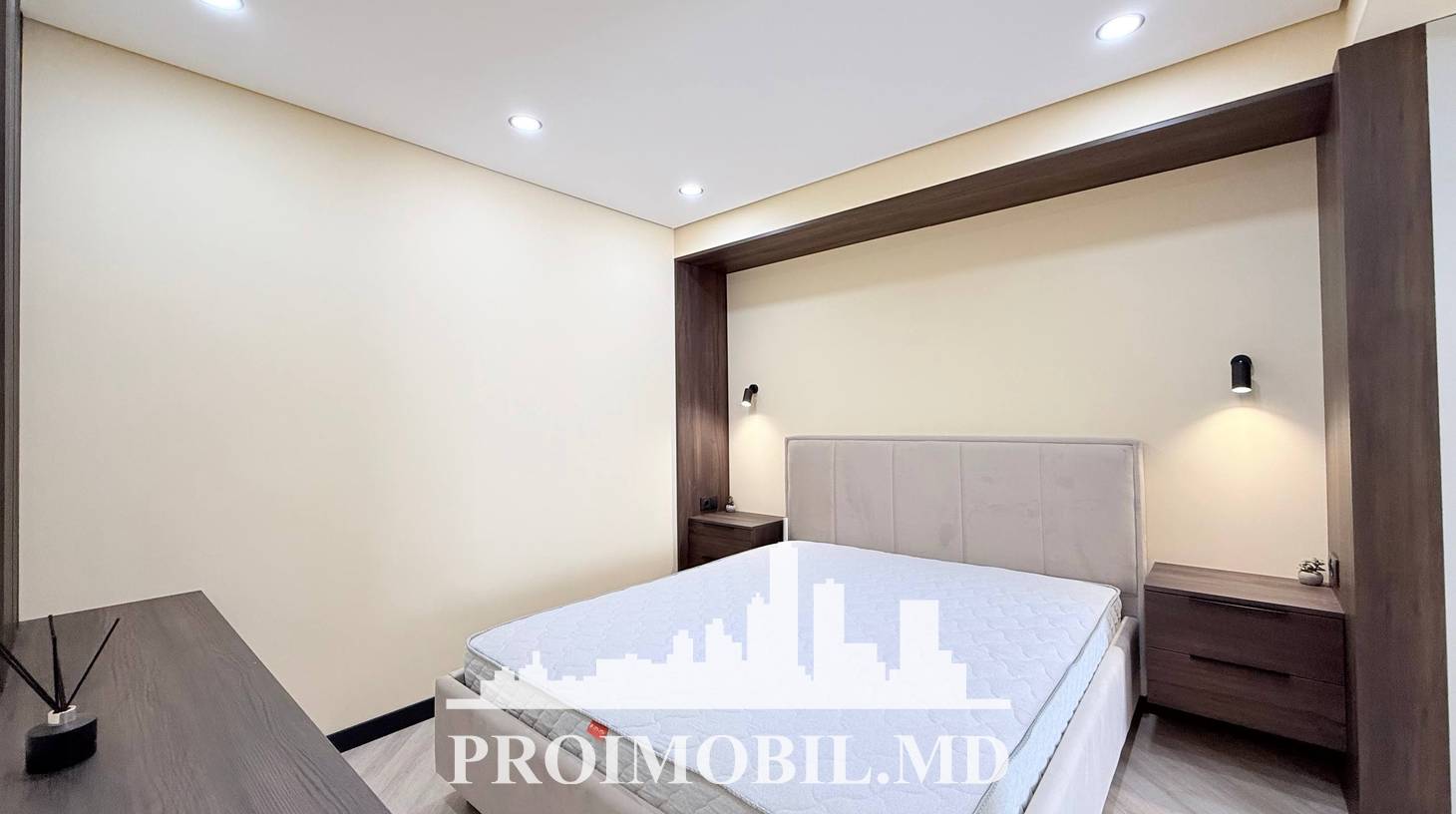 https://images.proimobil.md/B6wOpAoP0Q-Bv9-VS5H8Tuzm_V76900sFKeoYaXnonk/watermark:0.75:so:0:30:0.39/resize:fill:1460:816:1/gravity:ce/bG9jYWw6Ly8vZXN0YXRlL2xyLzU2YmQxNjk1LTk4NzctNDczOS04YmRlLTNkZjdlYzZhZmVmZS5qcGVn