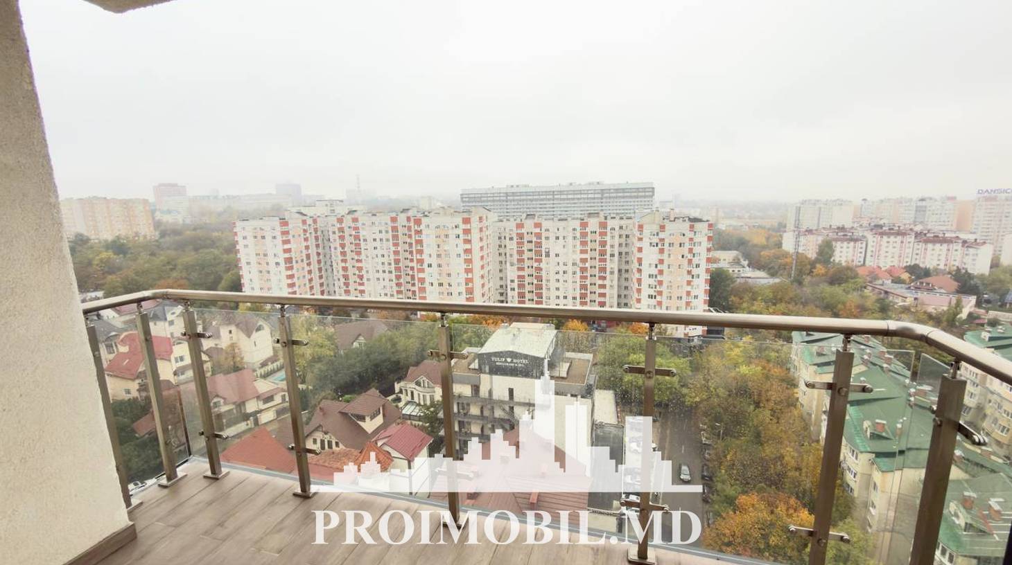 https://images.proimobil.md/BD3oaH3ftmFKh6hFheTVTYjawk4OISsGcxsByNxsWko/watermark:0.75:so:0:30:0.39/resize:fill:1460:816:1/gravity:ce/bG9jYWw6Ly8vZXN0YXRlL2xyLzQ0ODMzY2IxLTYzYTEtNGVkMy1hNzA2LWJmZTc3NDkxZDk3My5qcGVn