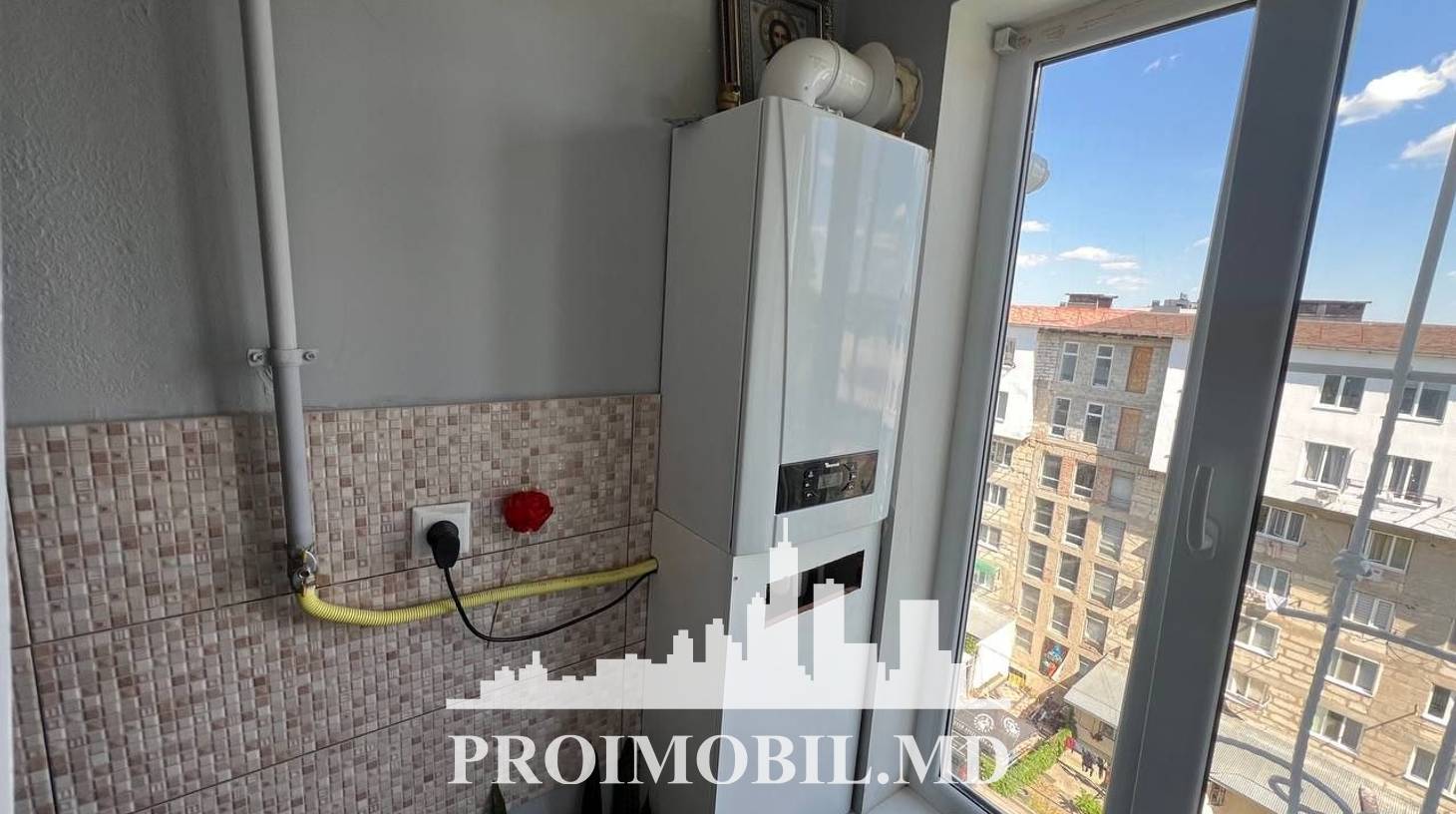 https://images.proimobil.md/BDKmaxBaYzhZKJRU6ILfkkV4Cw11qY7yr9VPIVCQhIo/watermark:0.75:so:0:30:0.39/resize:fill:1460:816:1/gravity:ce/bG9jYWw6Ly8vZXN0YXRlL2xyL2RjYTg2NTFmLTFhYzMtNGQ3ZC04N2FmLWNjZjk3OGEyOWFjNy5qcGVn