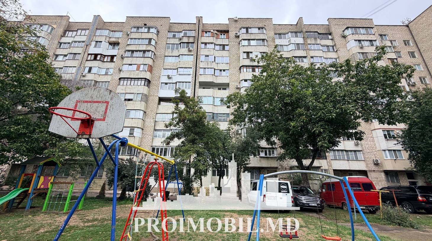 https://images.proimobil.md/BE9AphbEskcnpbHPu3IkqsjBWL9iZsBZD3yMRlu8HcI/watermark:0.75:so:0:30:0.39/resize:fill:1460:816:1/gravity:ce/bG9jYWw6Ly8vZXN0YXRlL2xyLzQ5OTAzZmNjLWJiYjktNGIyZS1iYTAzLTRhMTYyMjdlOWE1Mi5qcGVn