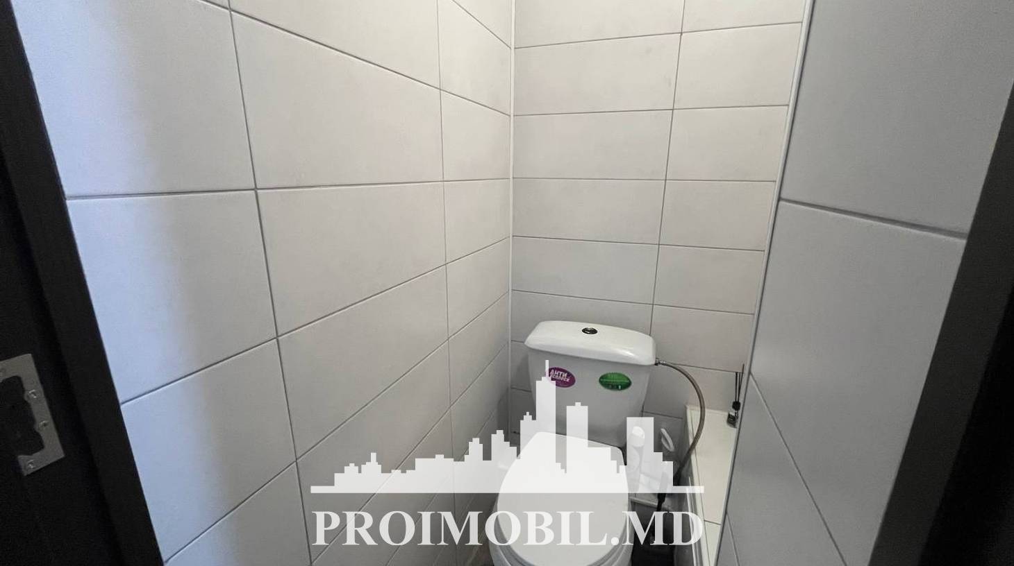 https://images.proimobil.md/BFNRAxHS7yFrBynw_zbSS9xDSZmVgUzruhDF15JvTIU/watermark:0.75:so:0:30:0.39/resize:fill:1460:816:1/gravity:ce/bG9jYWw6Ly8vZXN0YXRlL2xyL2MxOWE3ZGM3LTQ2NWUtNGM4Ny05YzljLWE1MzAzM2I2ZDcwMS5qcGVn